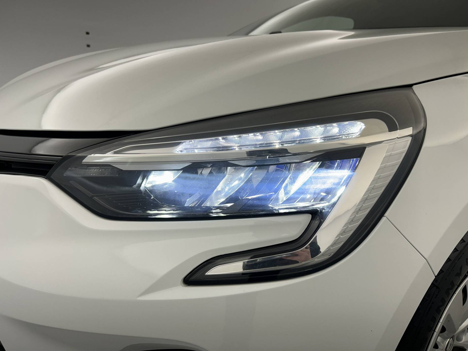 Vente en ligne Renault Clio 5 Clio SCe 65 au prix de 11 790 €