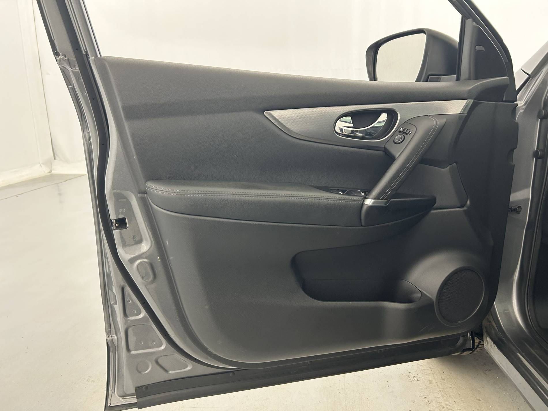 Vente en ligne Nissan Qashqai Qashqai 1.3 DIG-T 160 au prix de 16 450 €