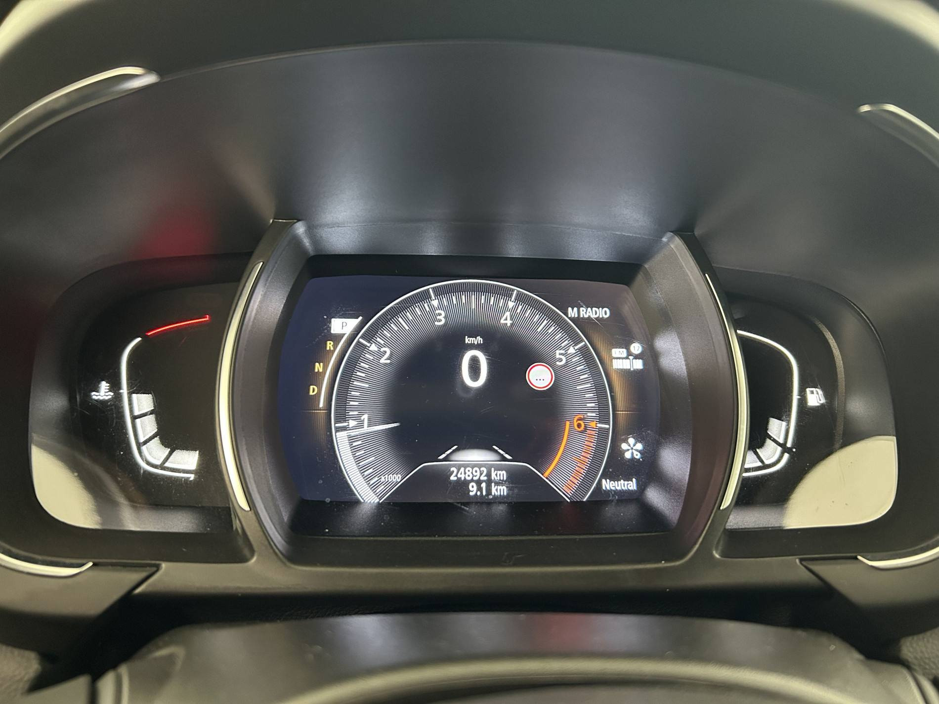 Vente en ligne Renault Scenic 4 Scenic TCe 140 Energy EDC au prix de 18 790 €