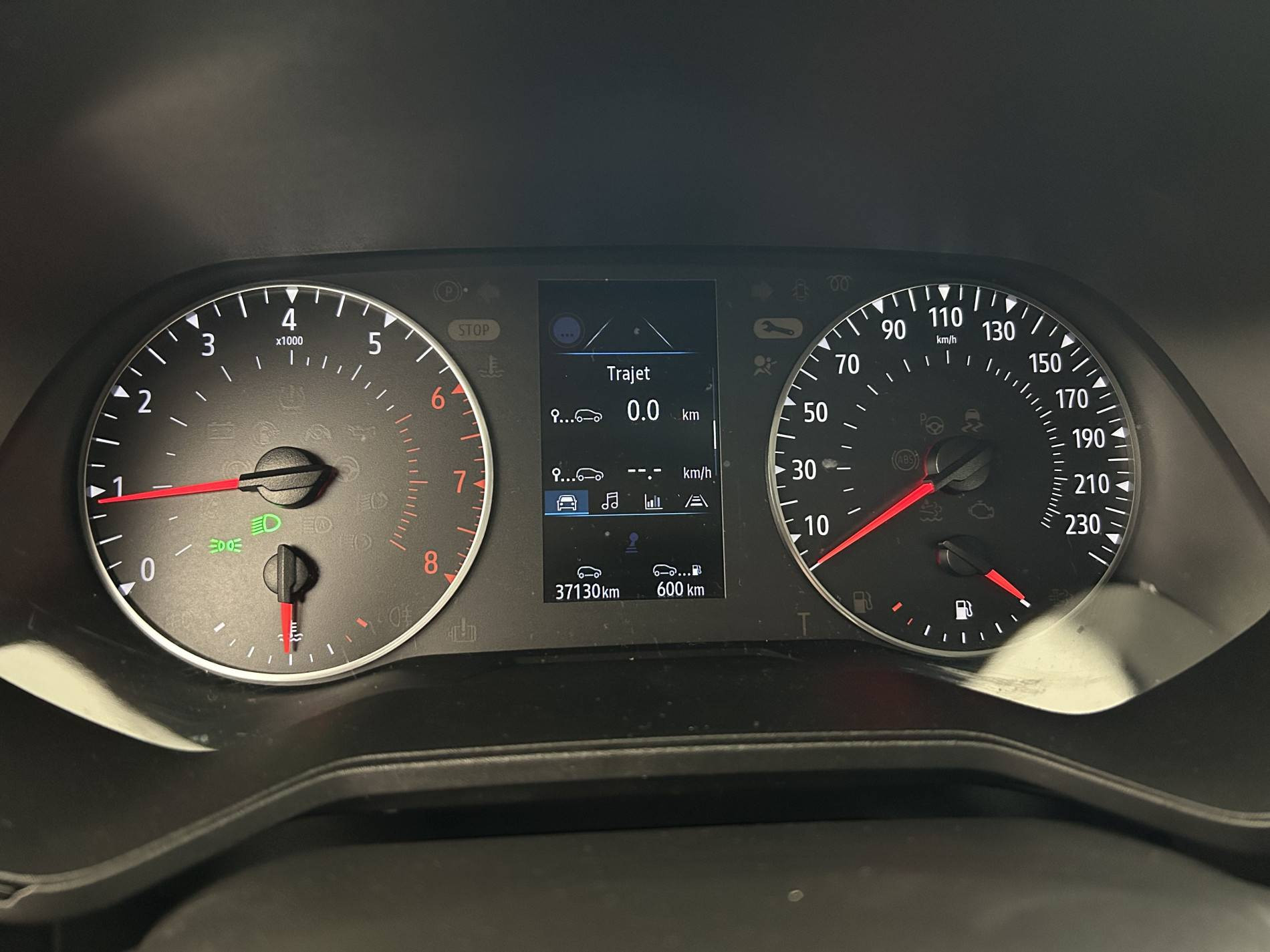 Vente en ligne Renault Clio 5 Clio TCe 90 au prix de 13 990 €