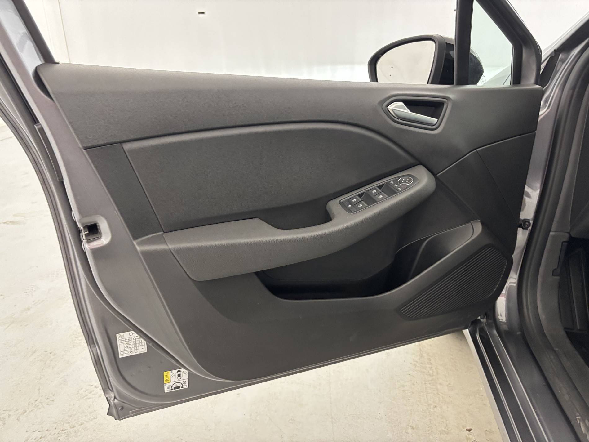Vente en ligne Renault Clio 5 Clio TCe 90 au prix de 14 490 €
