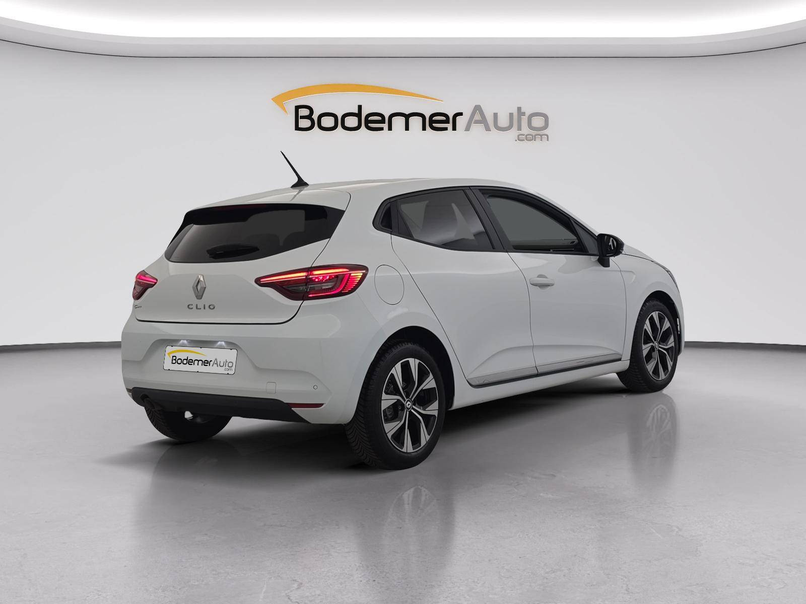 Vente en ligne Renault Clio 5 Clio TCe 90 au prix de 13 590 €