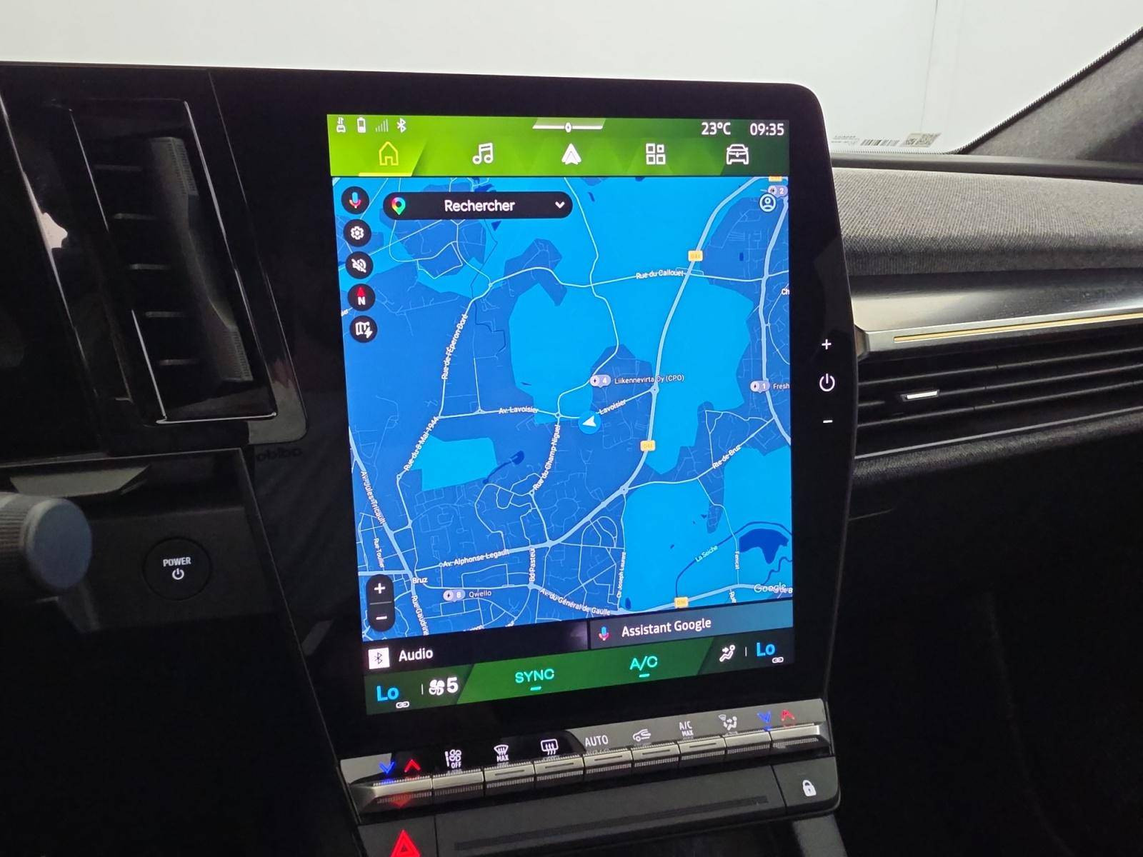 Vente en ligne Renault Scenic E-Tech Scenic E-Tech électrique 220 ch grande autonomie au prix de 37 990 €