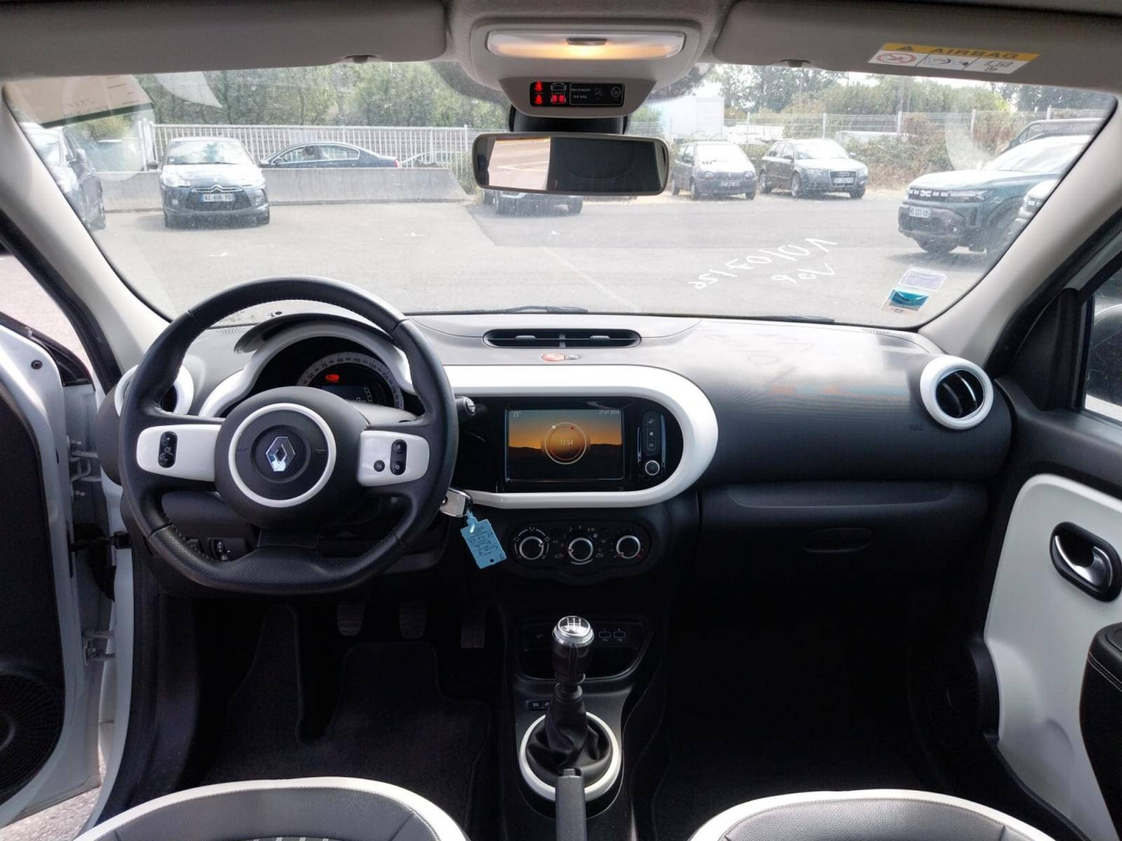 Vente en ligne Renault Twingo 3  TCe 95 au prix de 11 990 €
