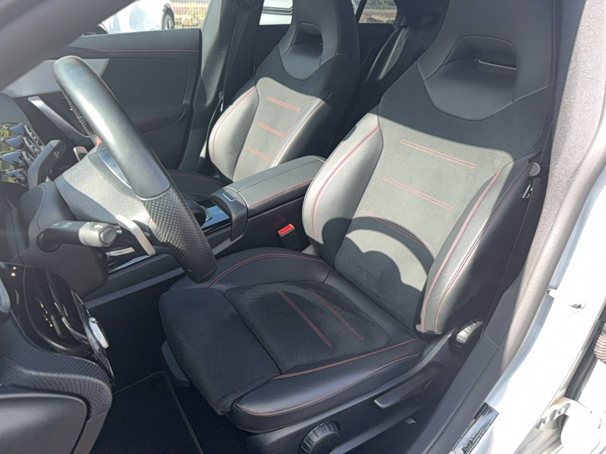 Vente en ligne Mercedes CLA Shooting Brake CLA Coupé 180 d 8G-DCT au prix de 25 990 €