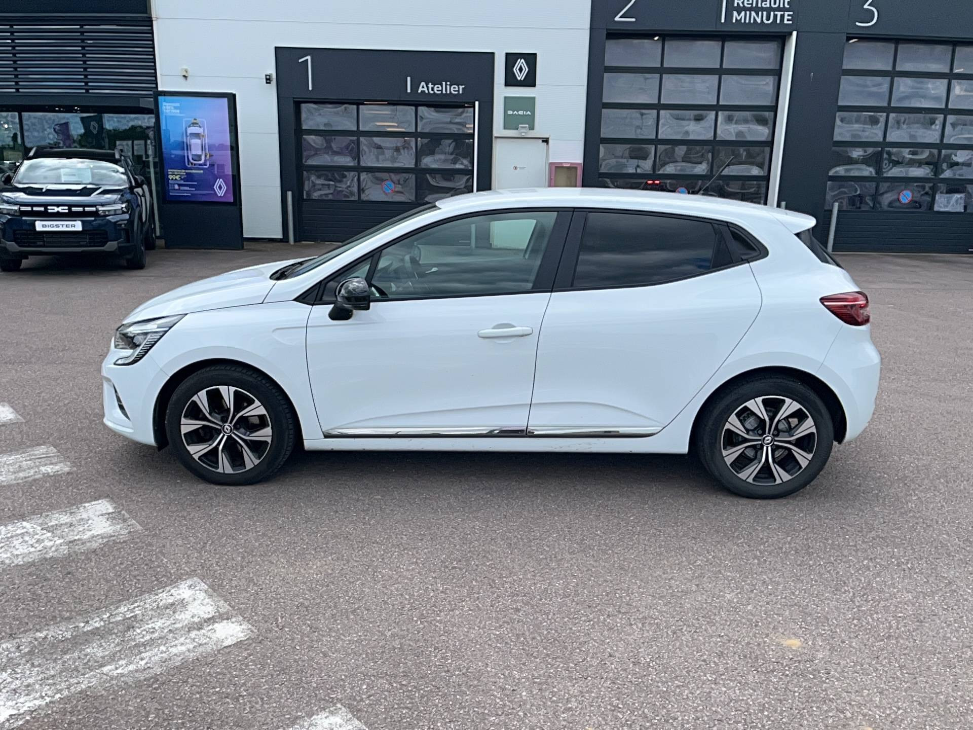 Vente en ligne Renault Clio 5 Clio Blue dCi 100 au prix de 14 991 €