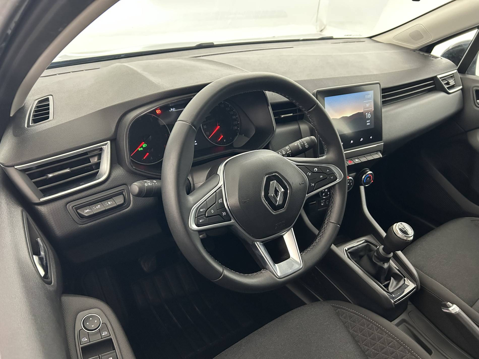 Vente en ligne Renault Clio 5 Clio TCe 90 au prix de 13 980 €