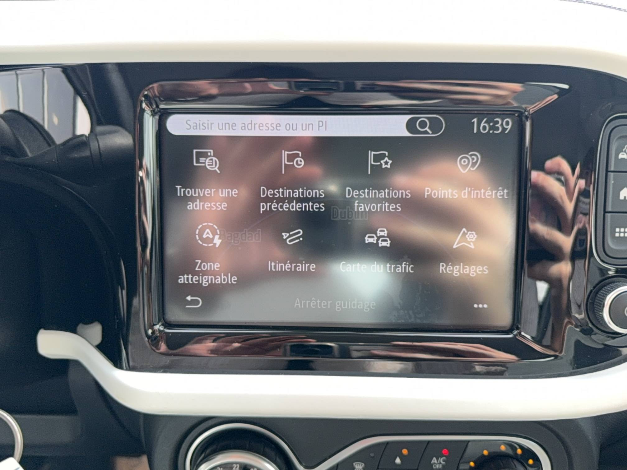 Vente en ligne Renault Twingo Electrique Twingo III E-Tech au prix de 10 990 €
