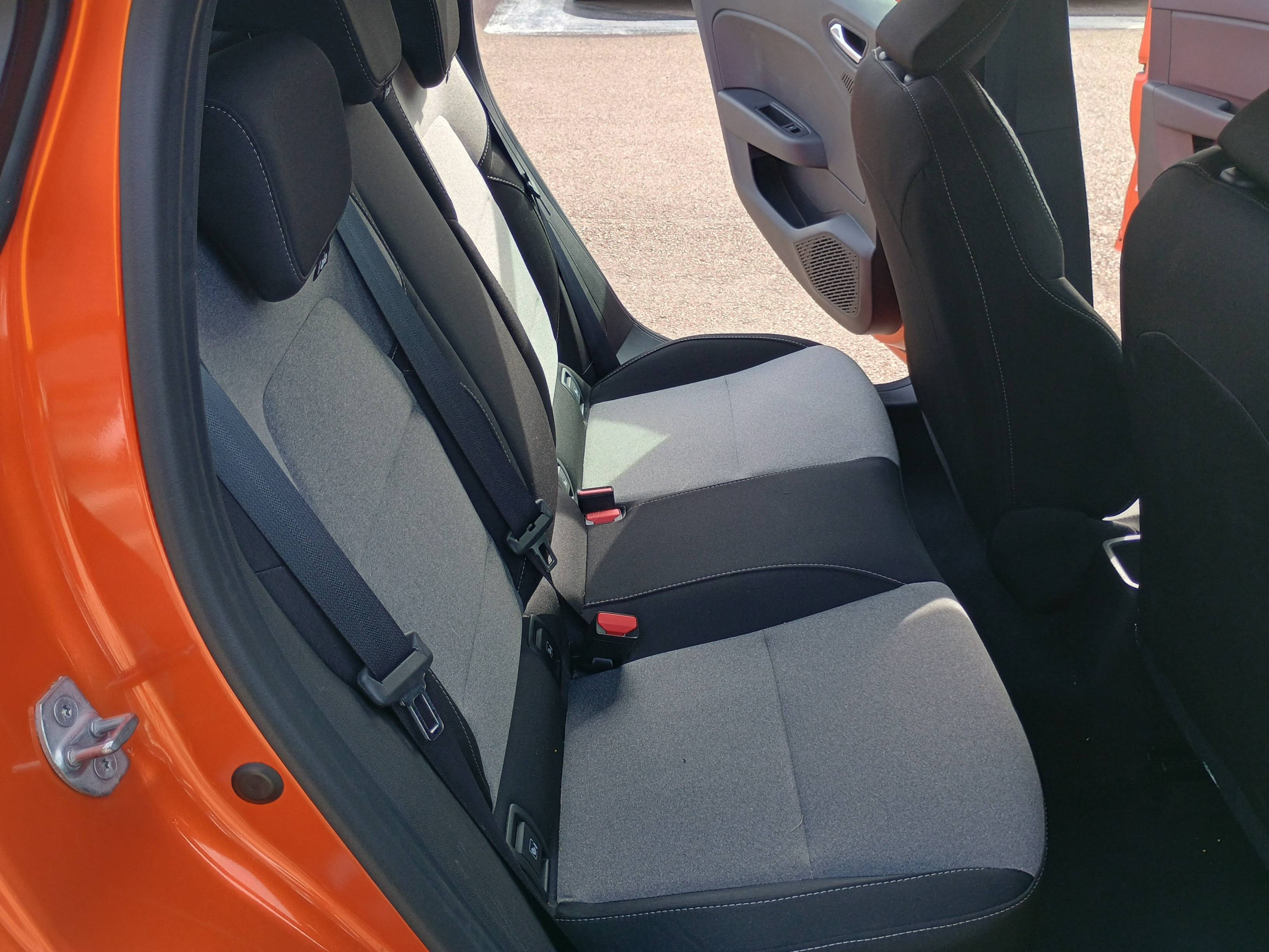 Vente en ligne Renault Clio 5 Clio Eco-G 100 ch GSR2 au prix de 14 291 €