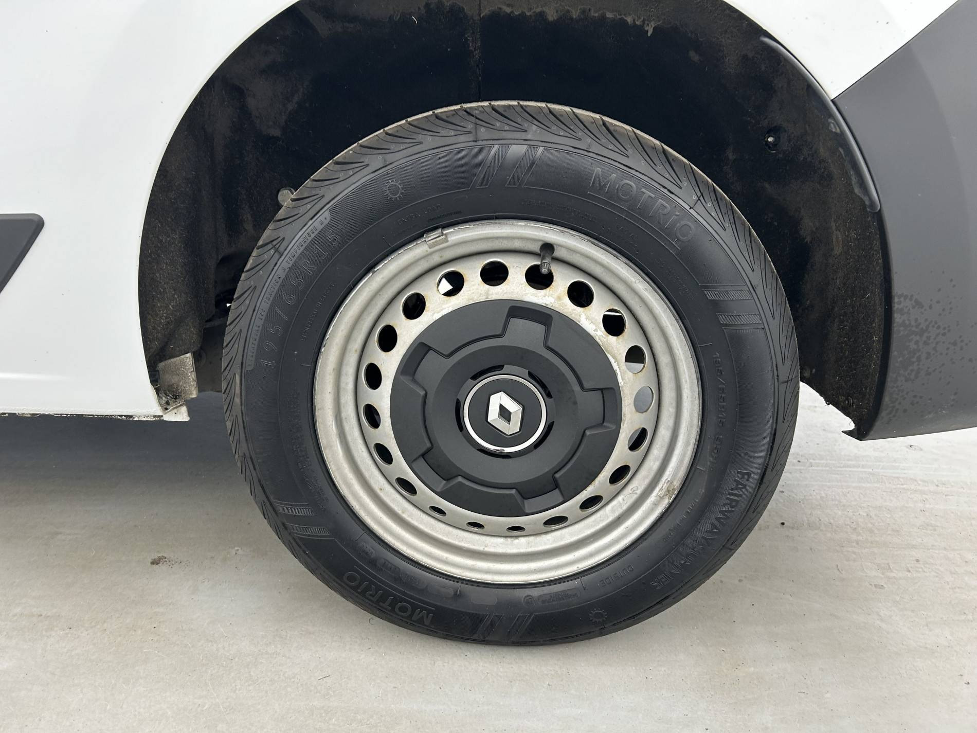 Vente en ligne Renault Kangoo Van  BLUE DCI 75 au prix de 15 490 €