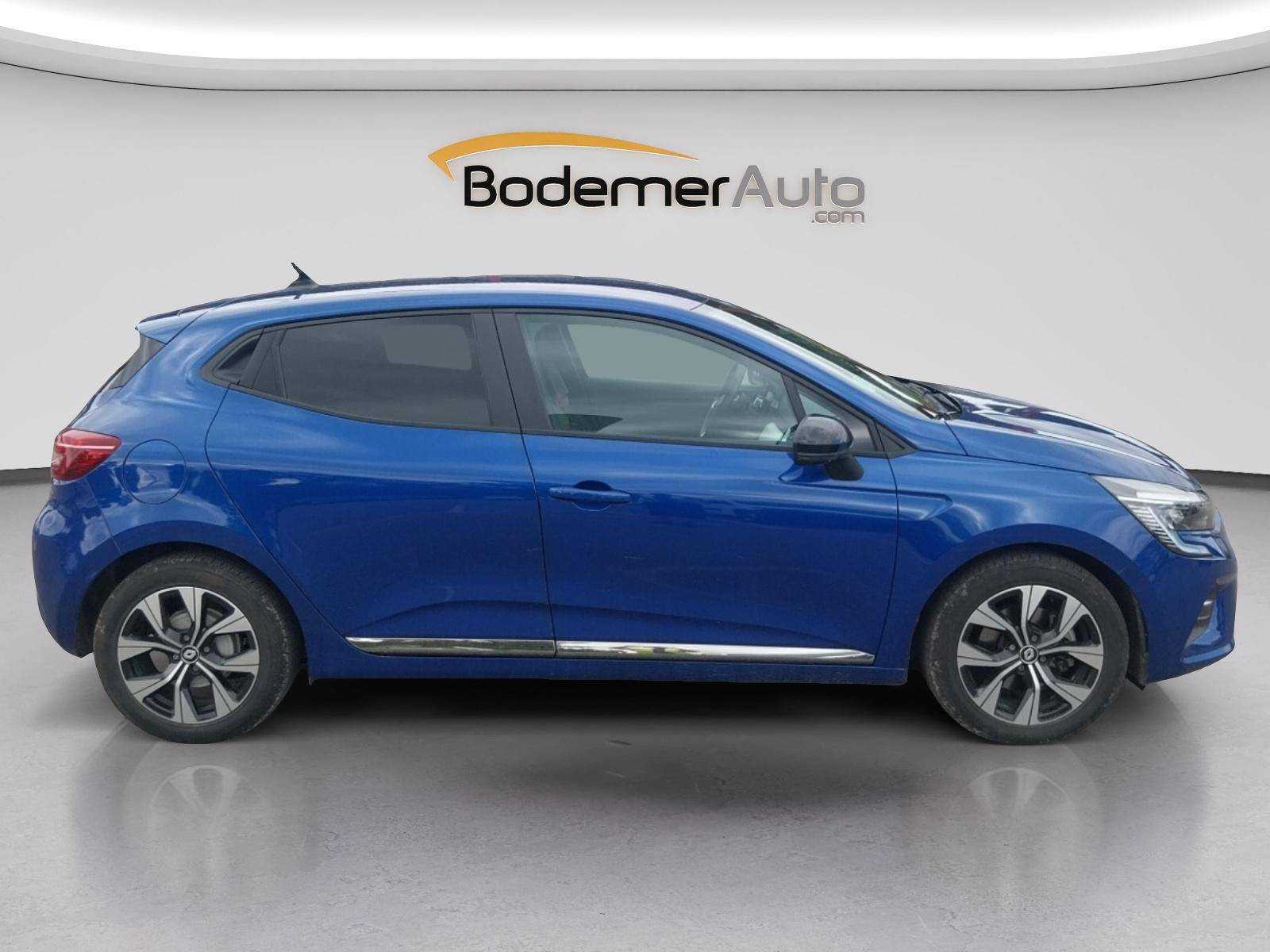 Vente en ligne Renault Clio 5 Clio E-Tech full hybrid 145 au prix de 16 700 €
