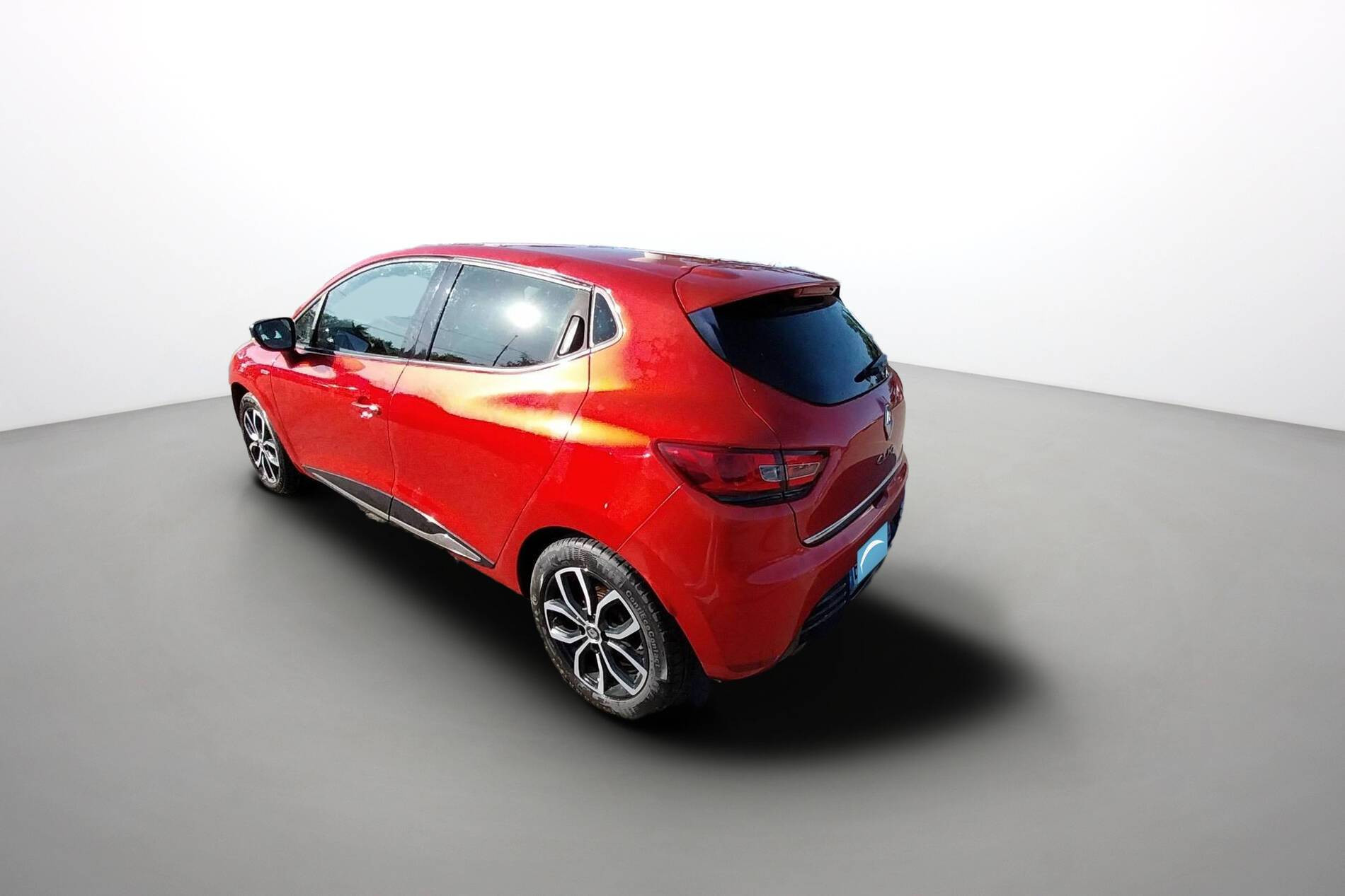 Vente en ligne Renault Clio 4 Clio 1.2 16V 75 au prix de 10 490 €