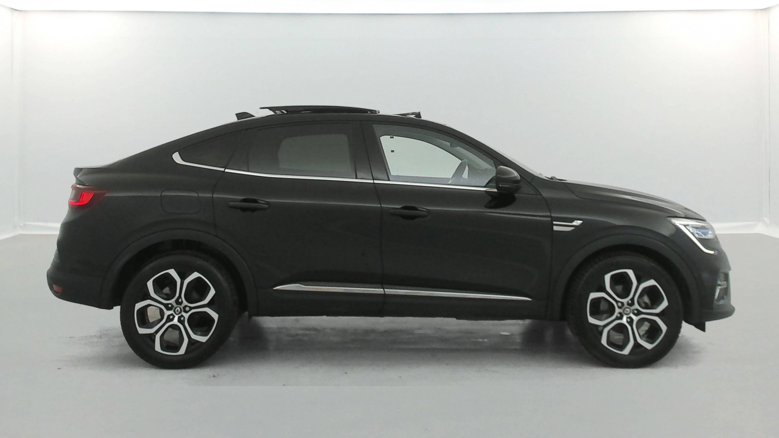 Vente en ligne Renault Arkana  E-Tech 145 - 21B au prix de 20 790 €