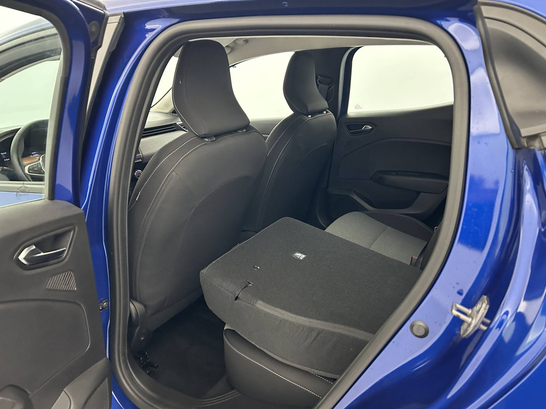 Vente en ligne Renault Clio 5 Clio dCi 100 au prix de 15 490 €