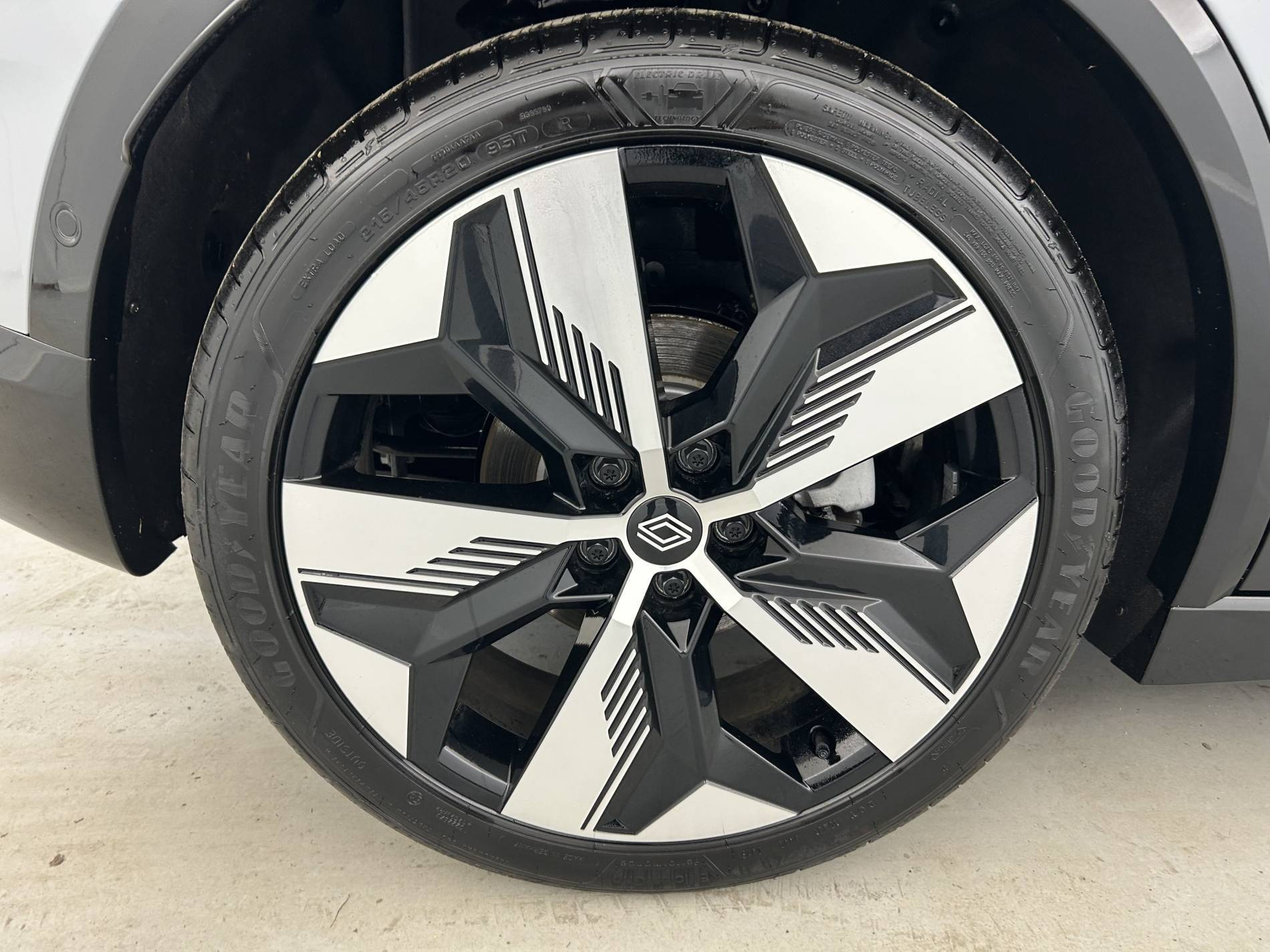 Vente en ligne Renault Megane E-Tech  220 ch autonomie confort GSR2 au prix de 30 490 €