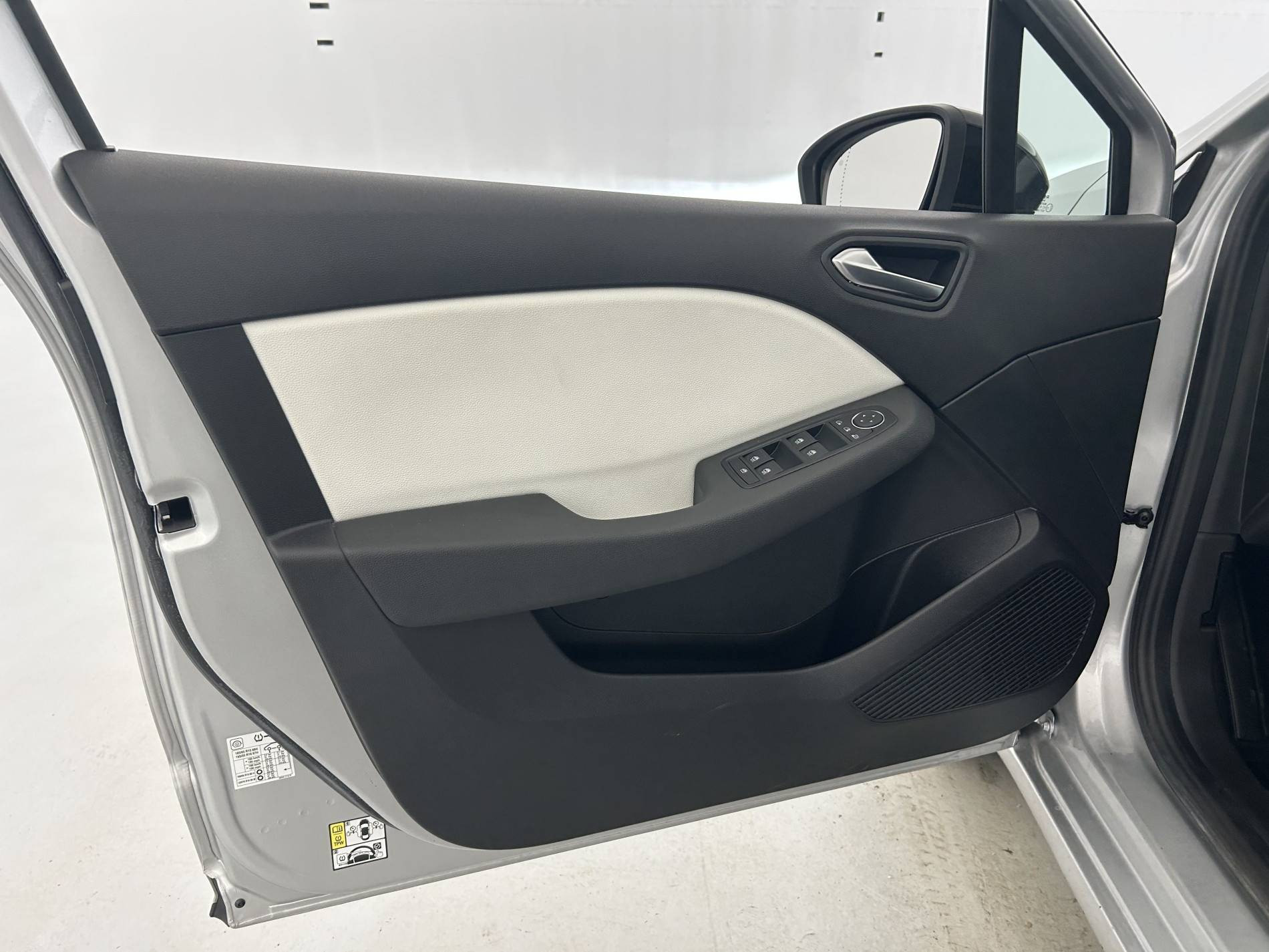 Vente en ligne Renault Clio 5 Clio TCe 90 au prix de 16 290 €