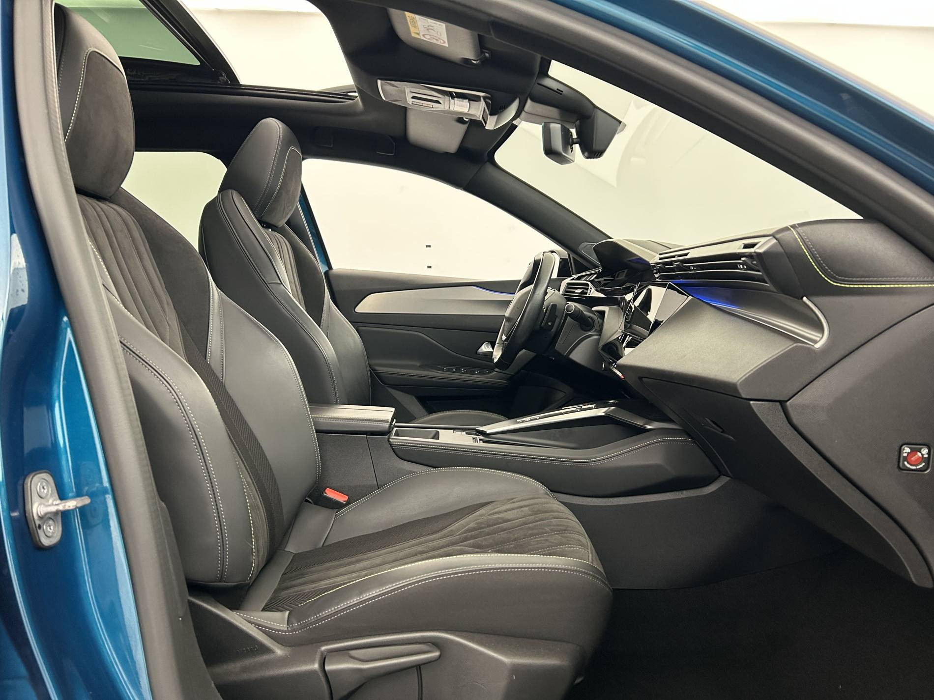 Vente en ligne Peugeot 408  PHEV 180 e-EAT8 au prix de 20 490 €
