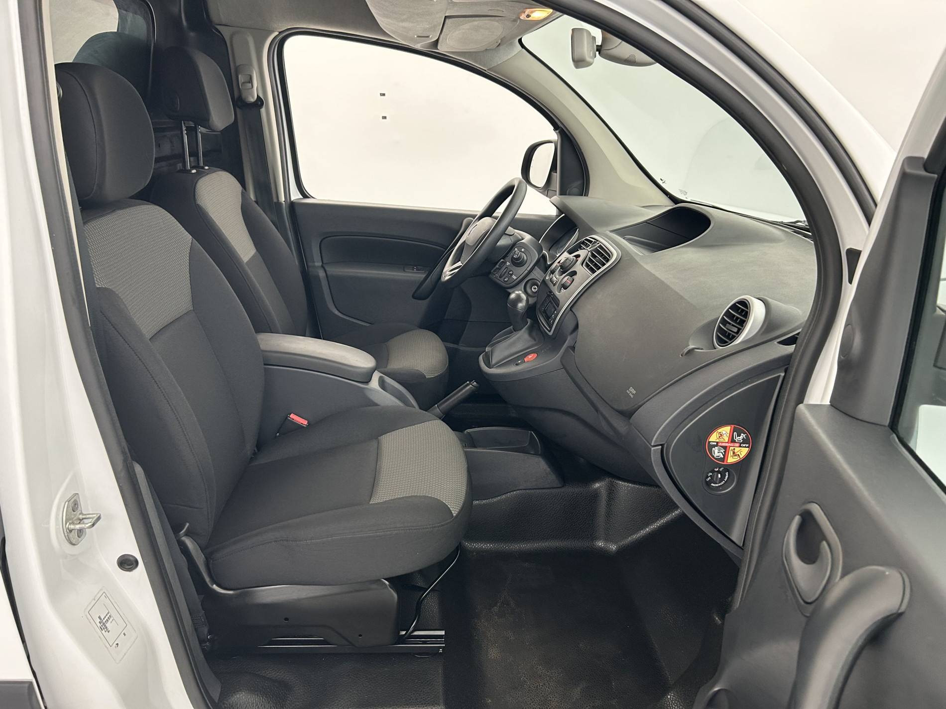 Vente en ligne Renault Kangoo Electrique  ACHAT INTEGRAL au prix de 10 990 €
