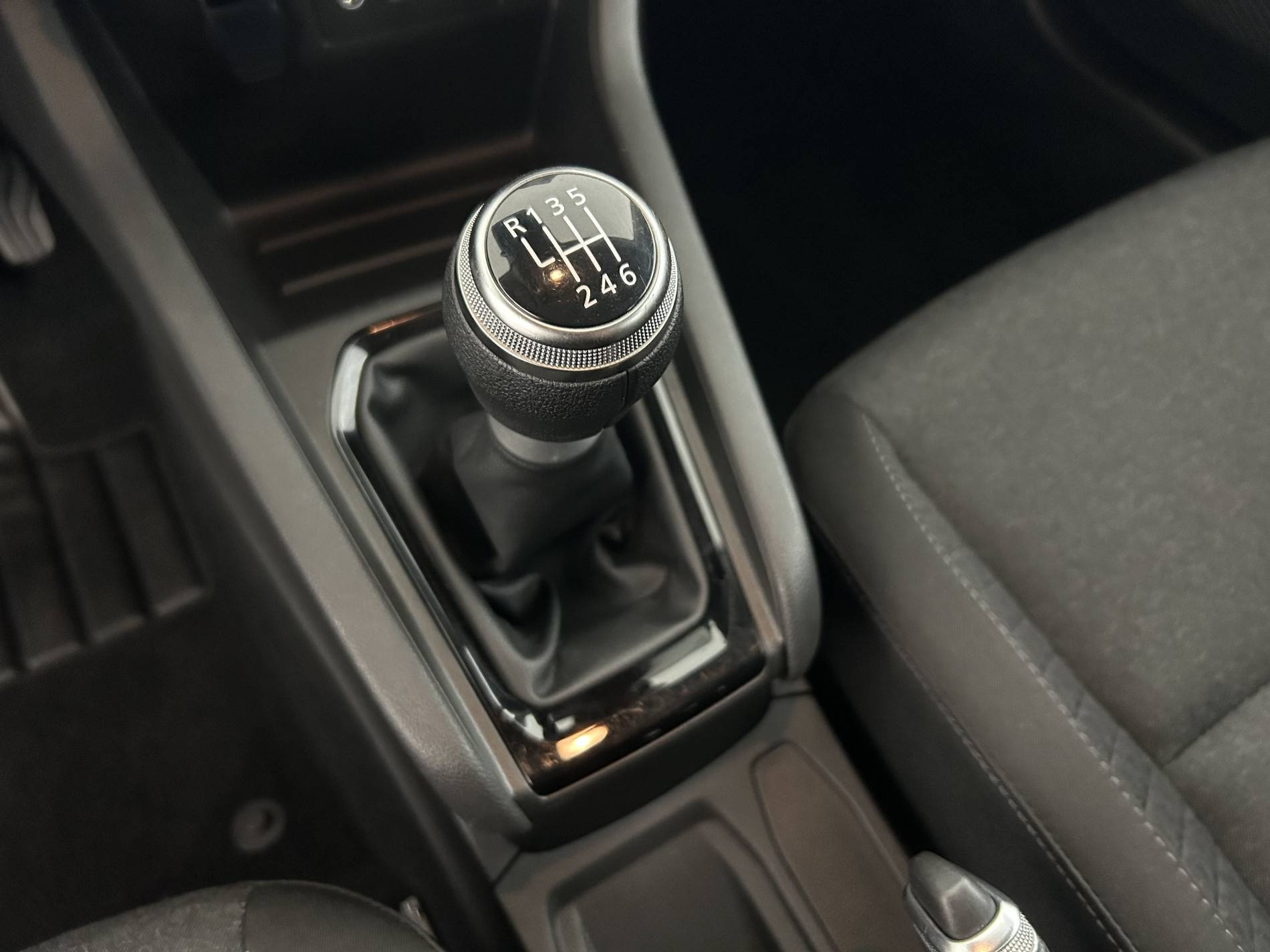 Vente en ligne Renault Clio 5 Clio TCe 90 au prix de 13 690 €