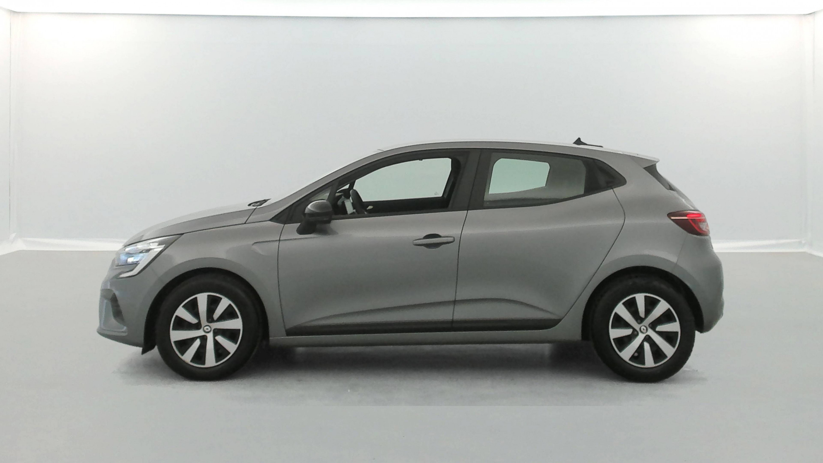 Vente en ligne Renault Clio 5 Clio TCe 90 au prix de 13 690 €