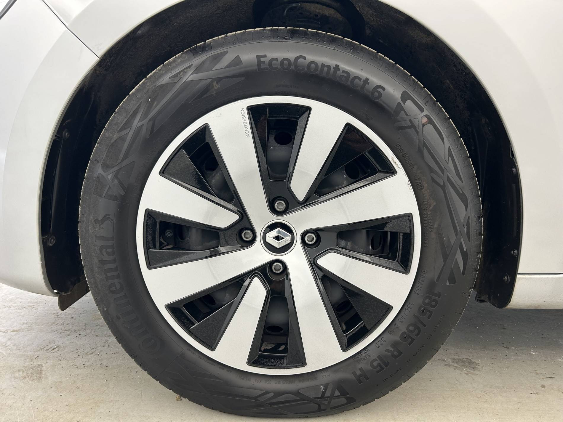 Vente en ligne Renault Clio 5 Clio TCe 90 au prix de 14 990 €