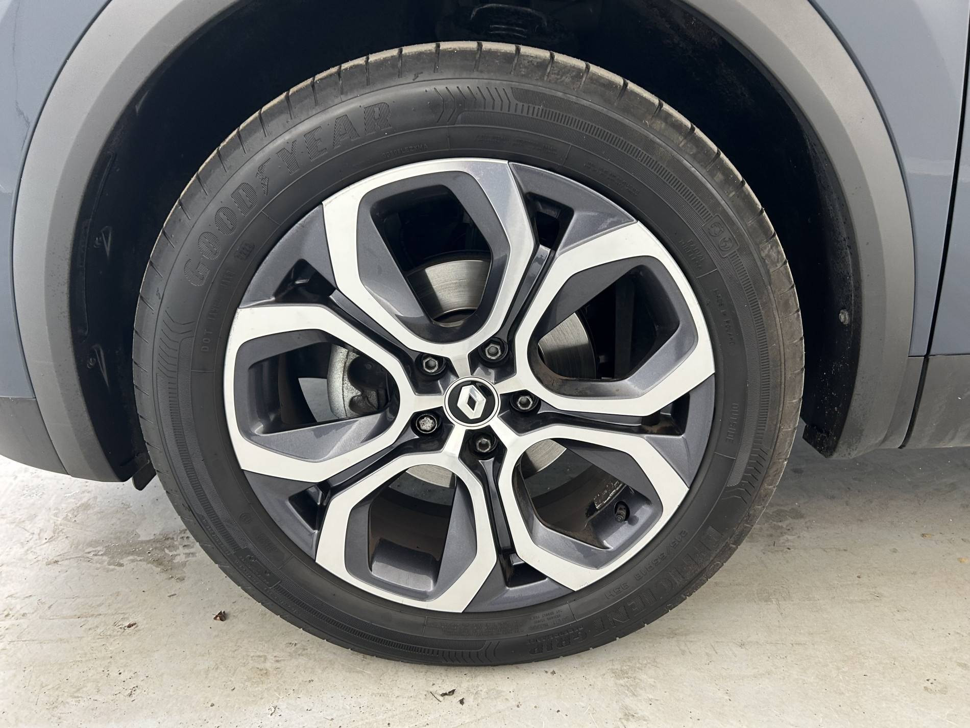 Vente en ligne Renault Captur  mild hybrid 160 EDC au prix de 20 490 €