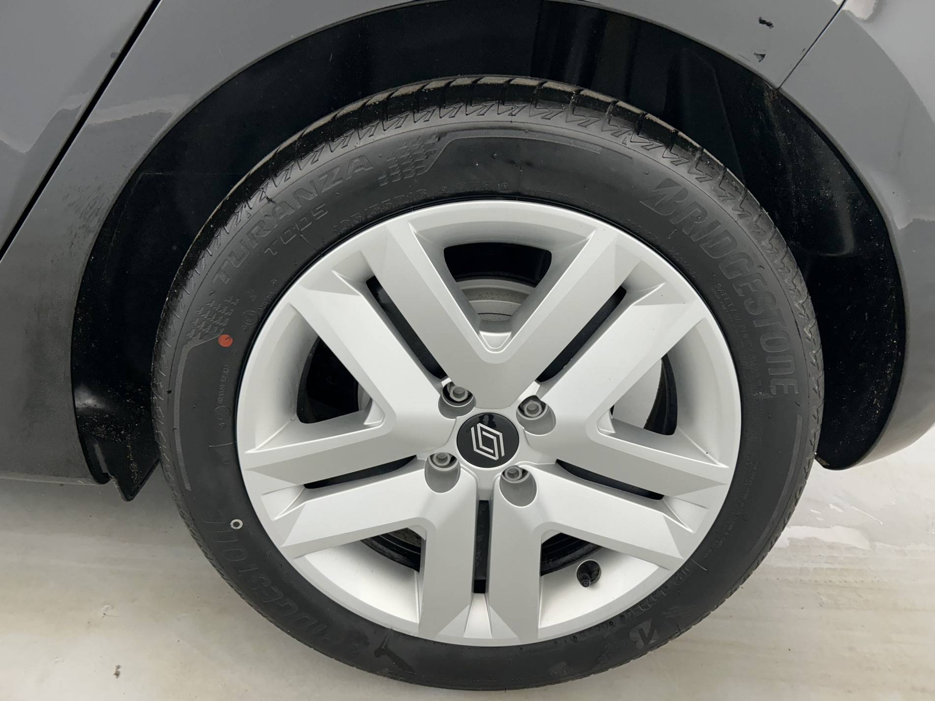 Vente en ligne Renault Clio 5 Clio E-Tech full hybrid 145 ch GSR2 au prix de 19 790 €