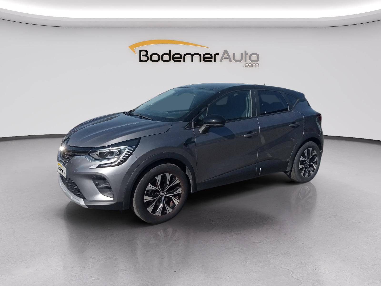 Renault Captur  E-Tech full hybrid 145 occasion de 2023 en vente à Lorient