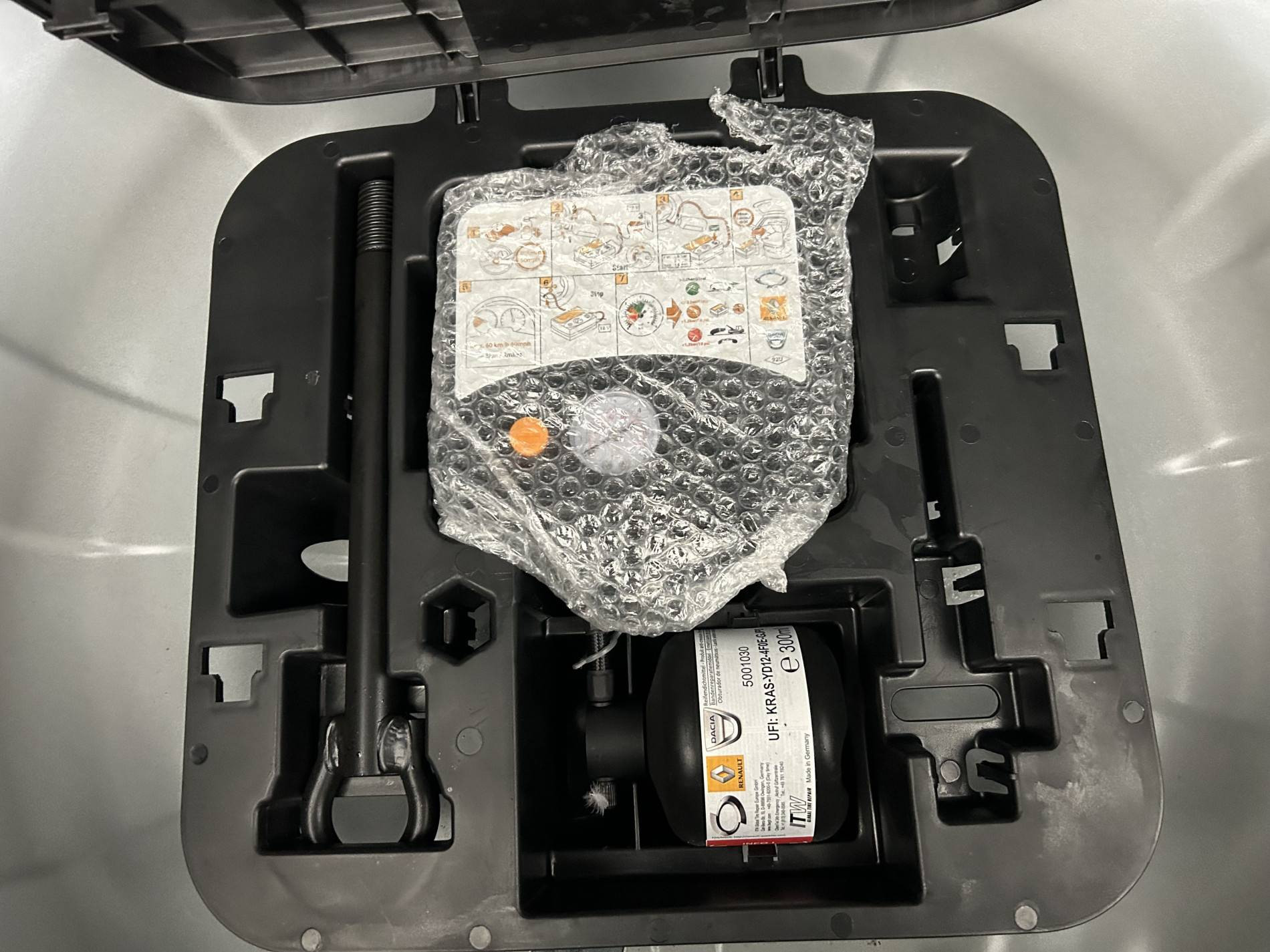 Vente en ligne Renault Clio 5 Clio Blue dCi 100 ch GSR2 au prix de 17 890 €