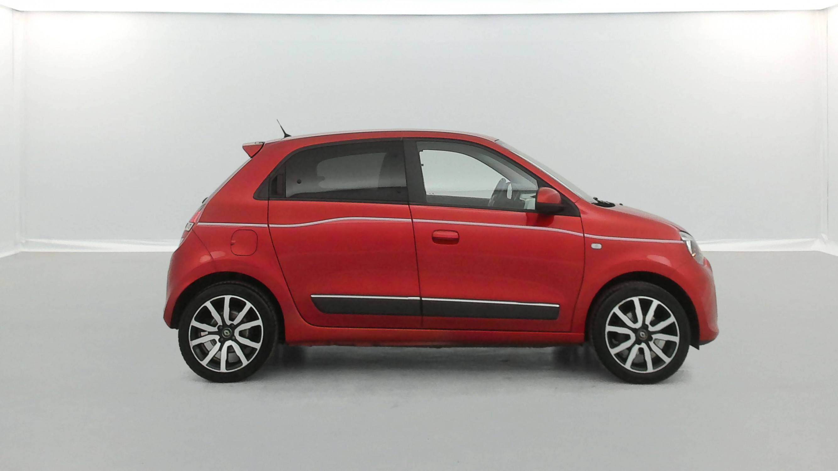 Vente en ligne Renault Twingo 3  0.9 TCe 90 Energy au prix de 9 390 €