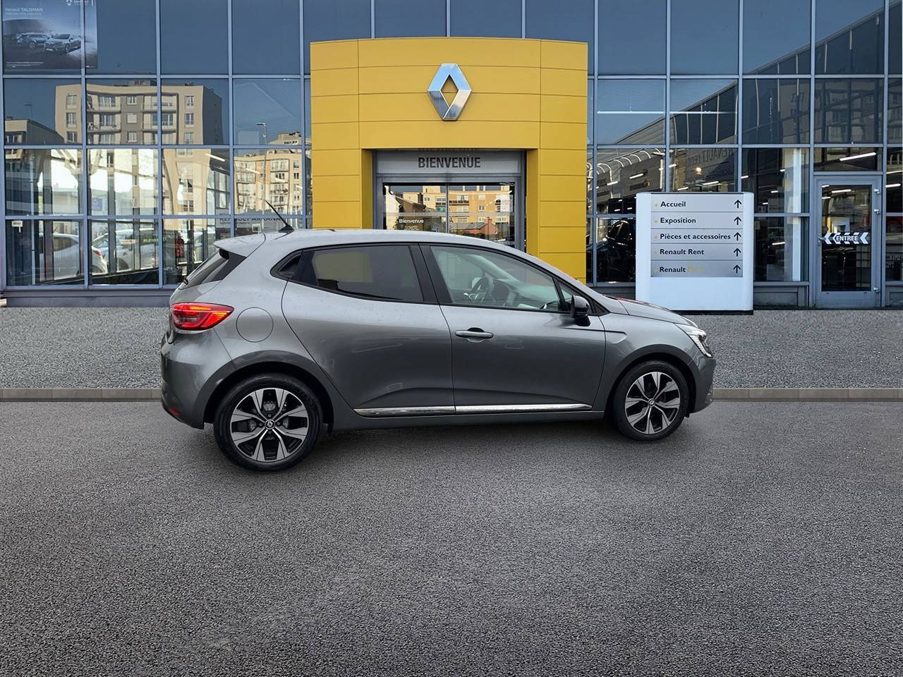 Vente en ligne Renault Clio 5 Clio TCe 90 au prix de 14 490 €