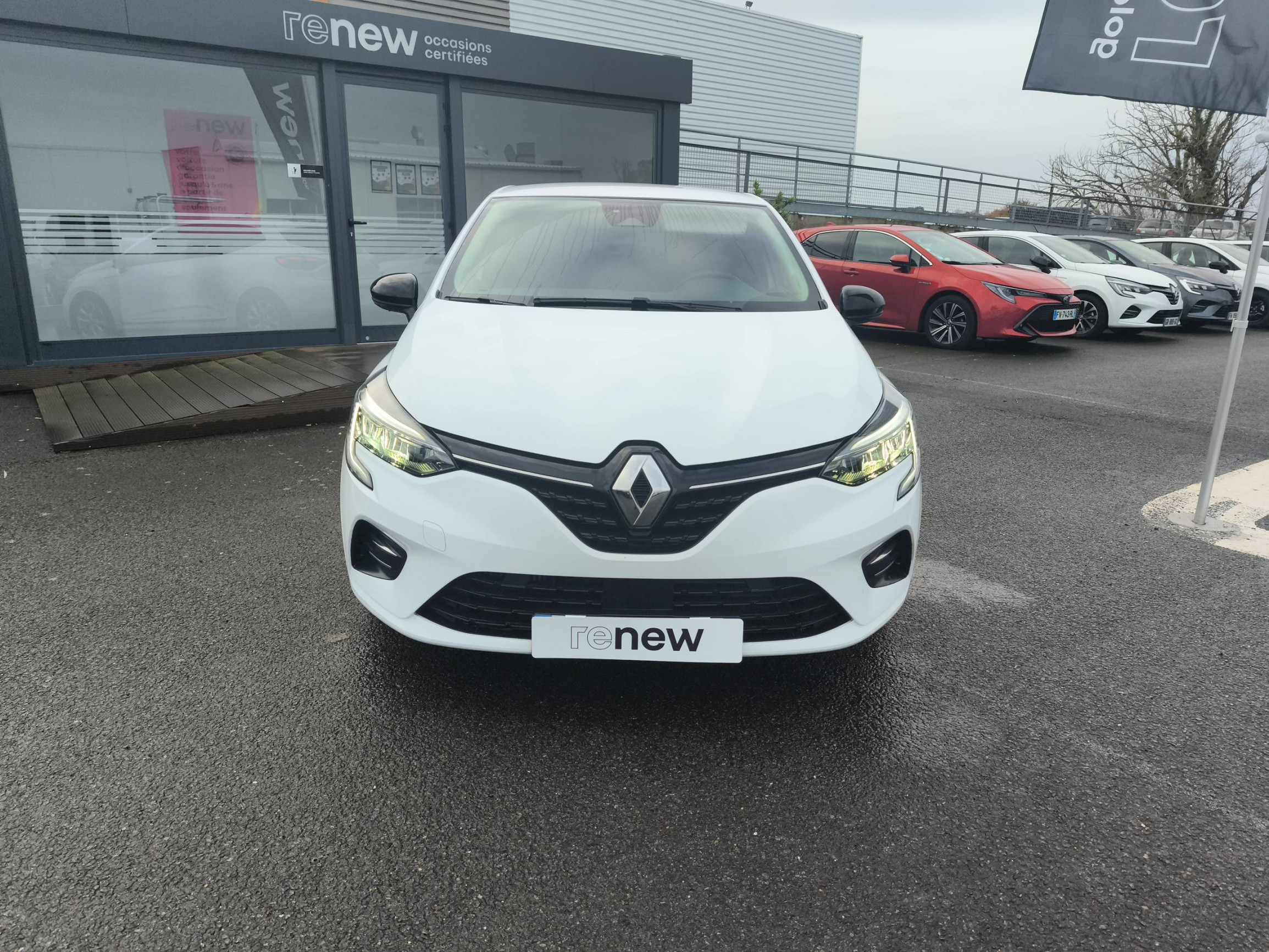 Vente en ligne Renault Clio 5 Clio TCe 100 GPL au prix de 12 990 €