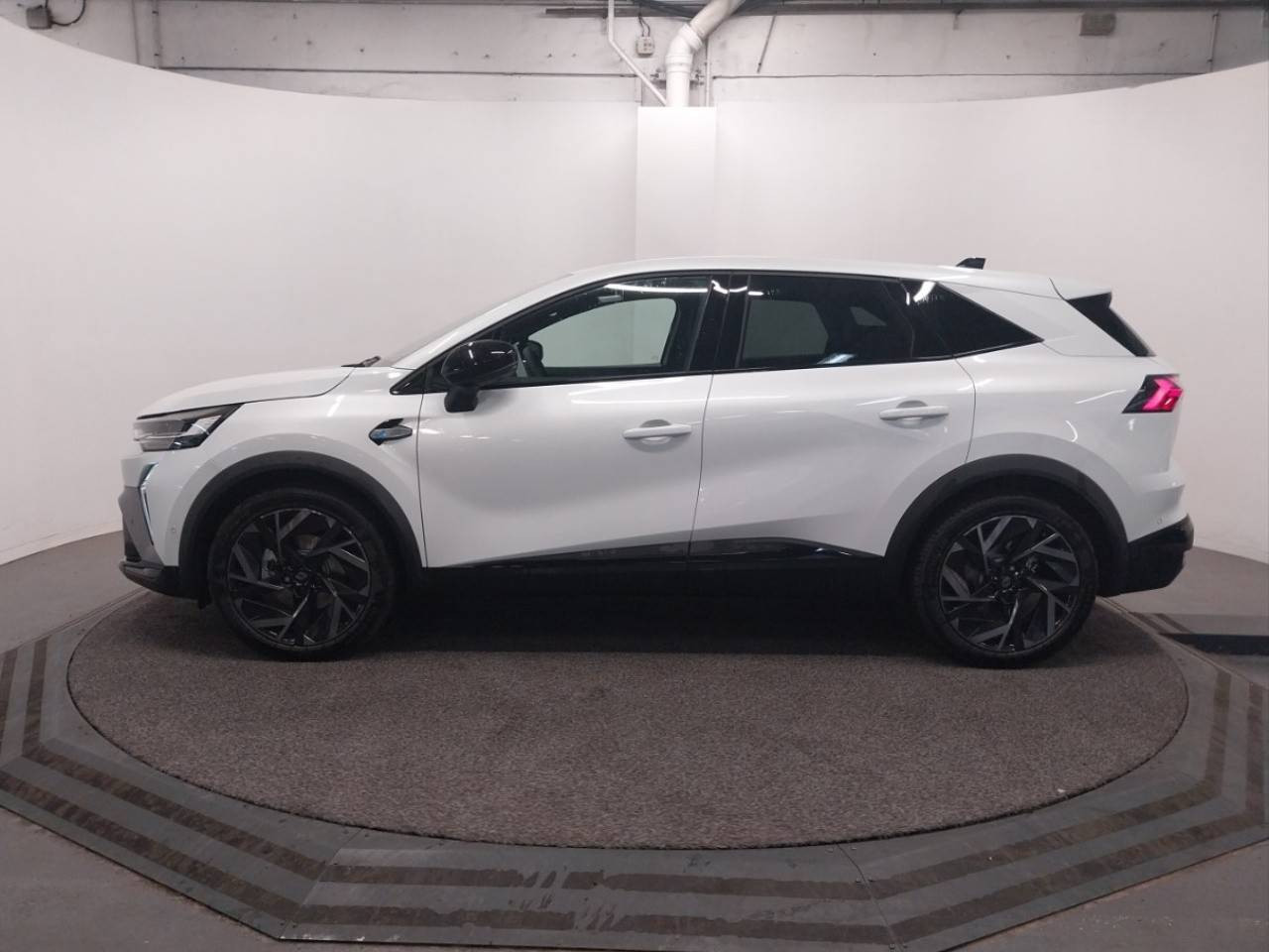 Vente en ligne Renault Symbioz  E-Tech full hybrid 160 ch au prix de 50 000 €