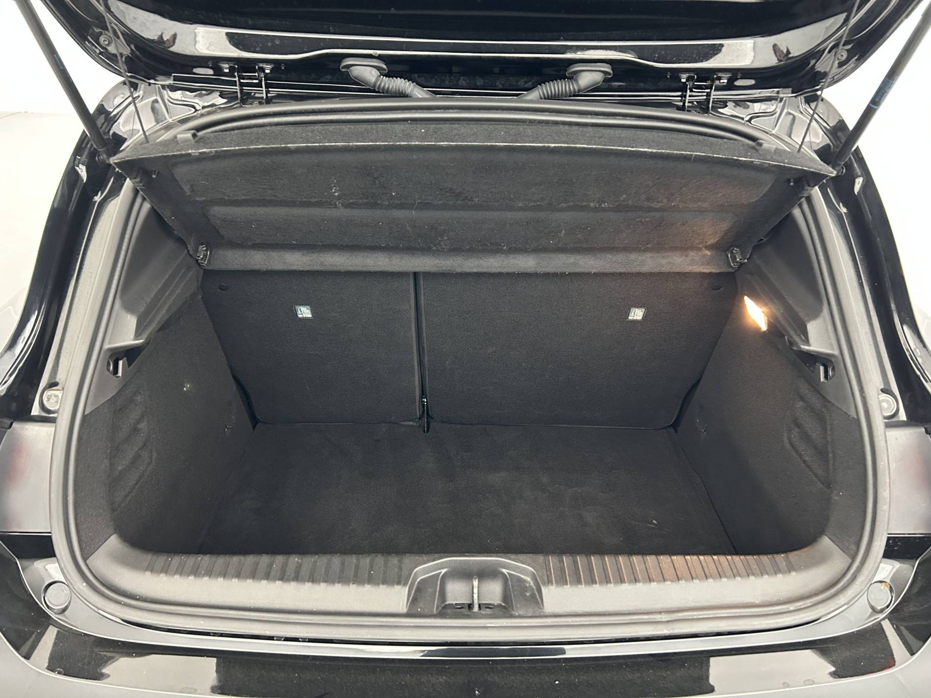 Vente en ligne Renault Clio 5 Clio E-Tech 140 - 21N au prix de 15 000 €