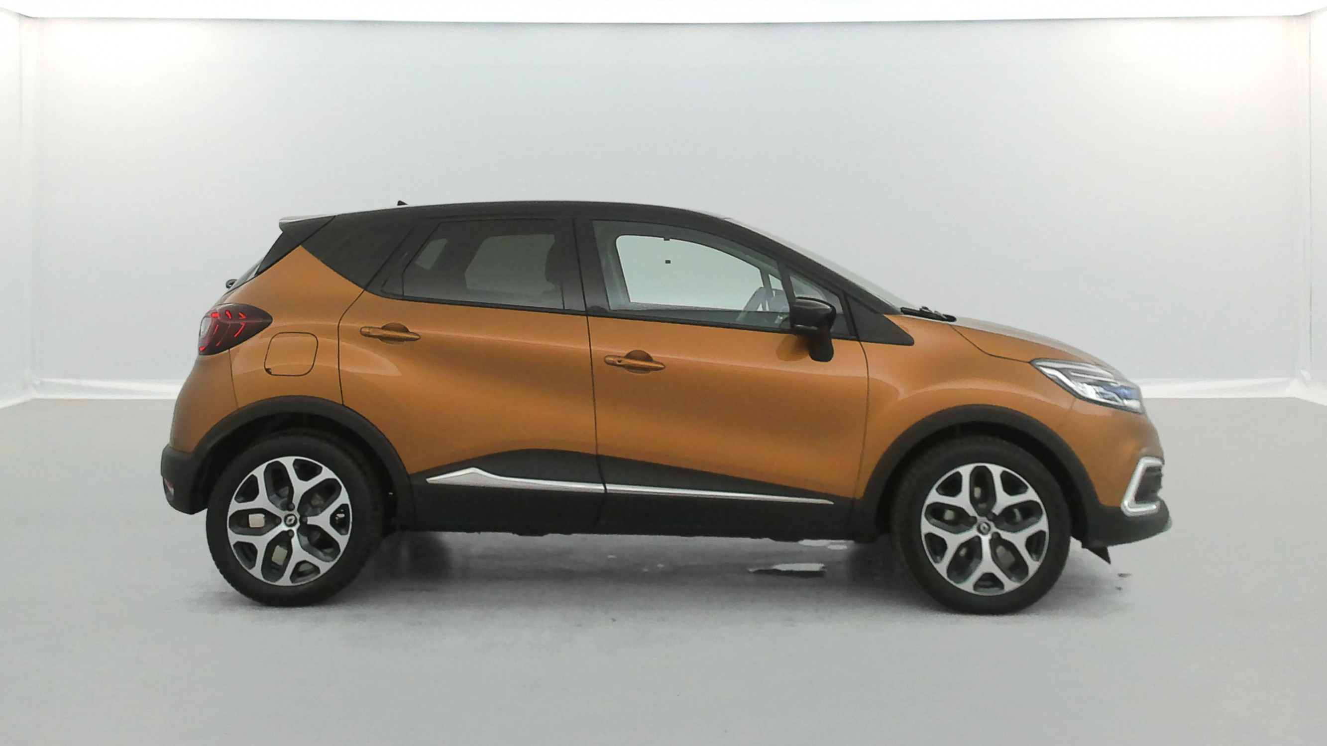 Vente en ligne Renault Captur  TCe 150 FAP EDC au prix de 14 490 €