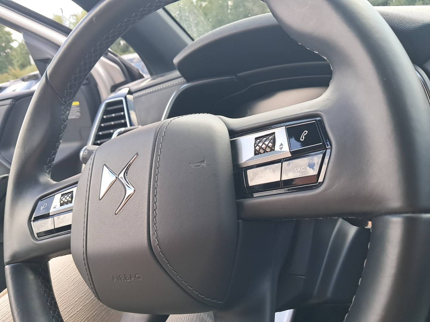 Vente en ligne Ds DS7 Crossback  Hybride E-Tense 300 EAT8 4x4 au prix de 27 990 €