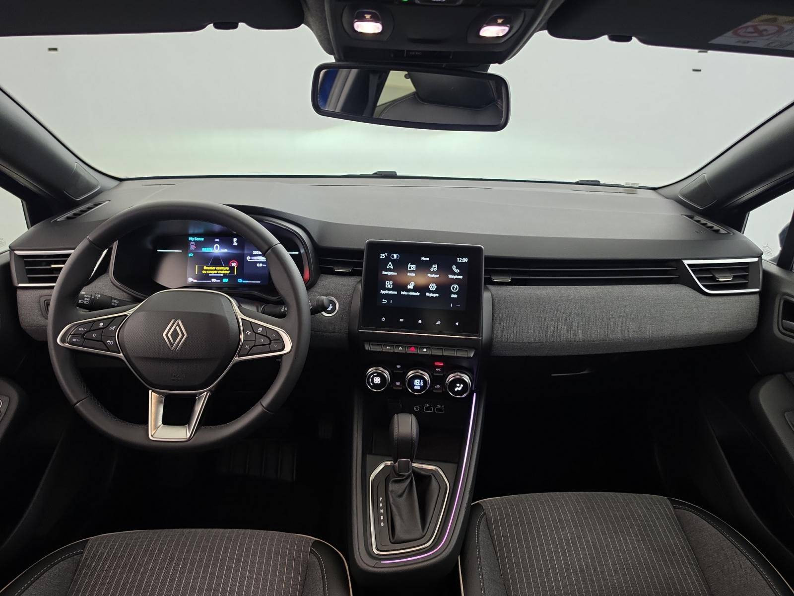 Vente en ligne Renault Clio 5 Clio E-Tech full hybrid 145 ch GSR2 au prix de 20 990 €