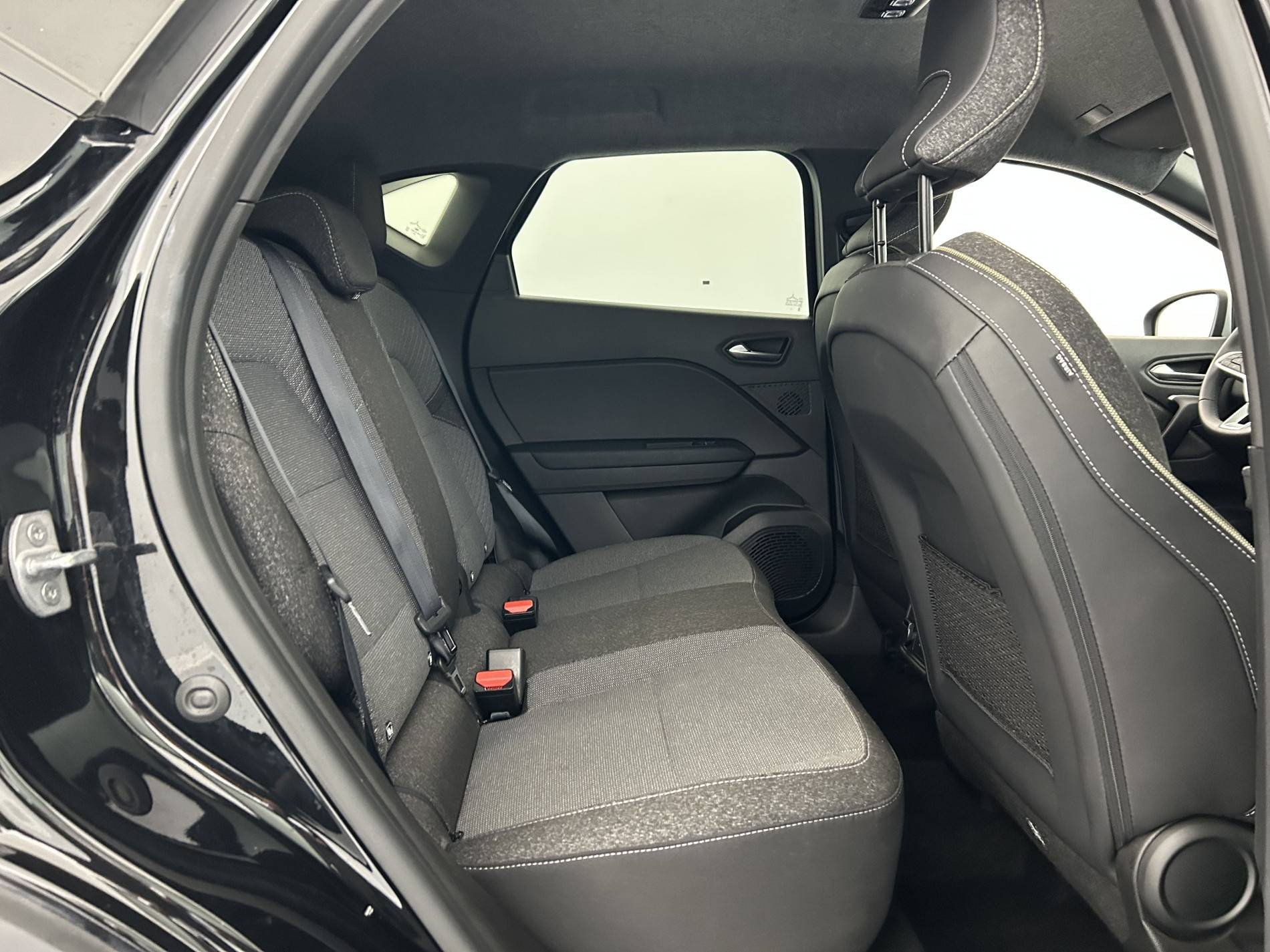 Vente en ligne Renault Captur  E-Tech full hybrid 145 ch au prix de 26 790 €