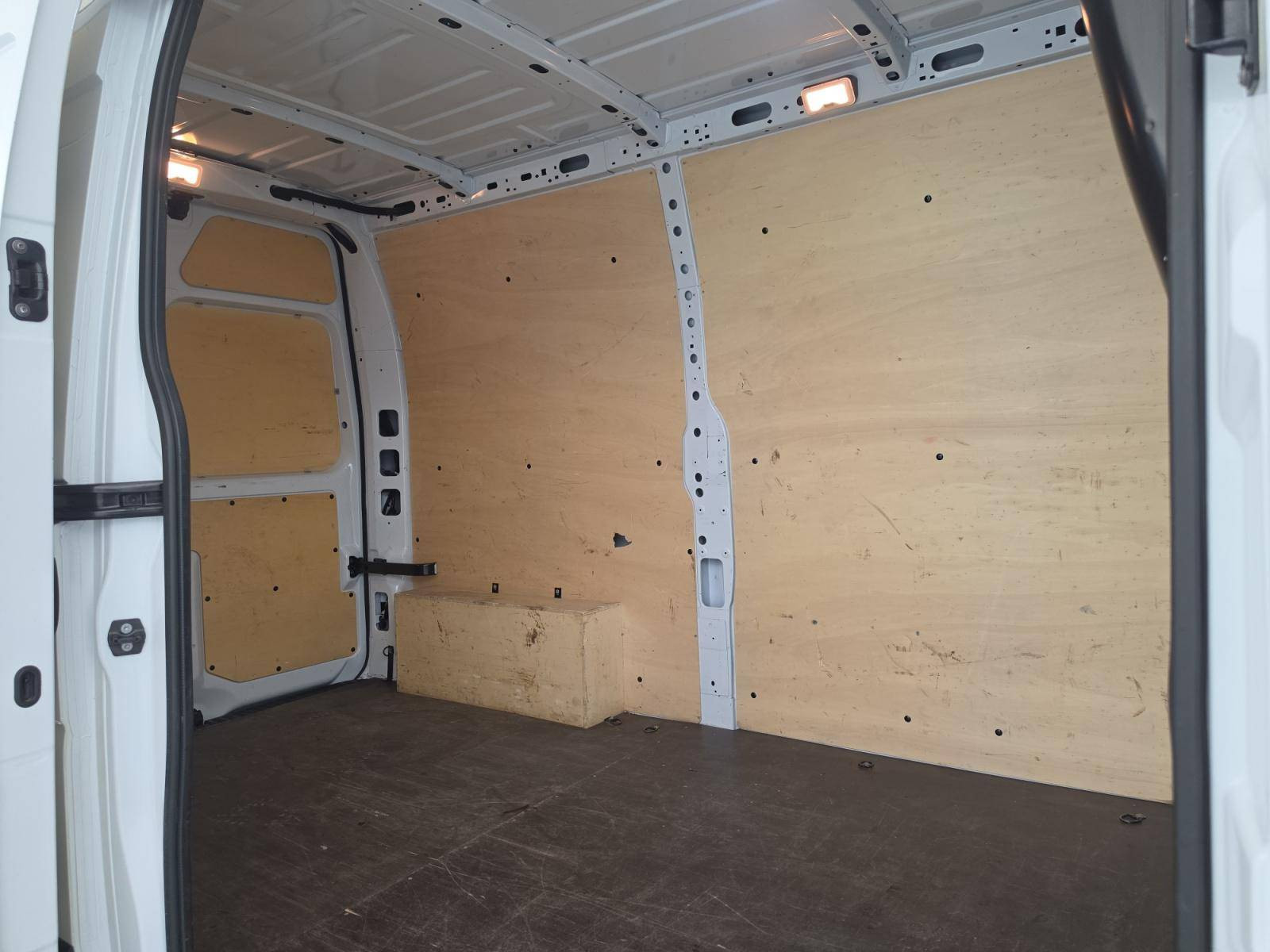 Vente en ligne Renault Master Fourgon MASTER FGN TRAC F3500 L2H2 BLUE DCI 135 au prix de 24 890 €