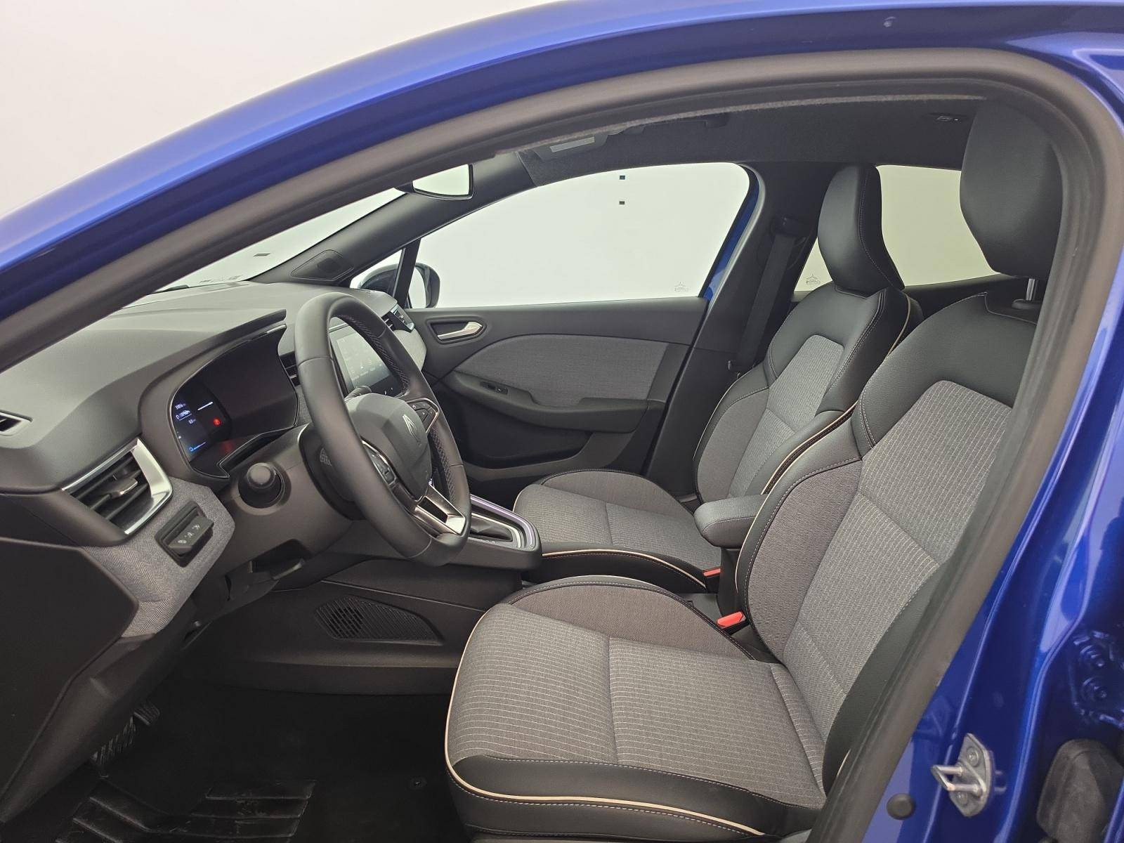 Vente en ligne Renault Clio 5 Clio E-Tech full hybrid 145 ch GSR2 au prix de 20 500 €