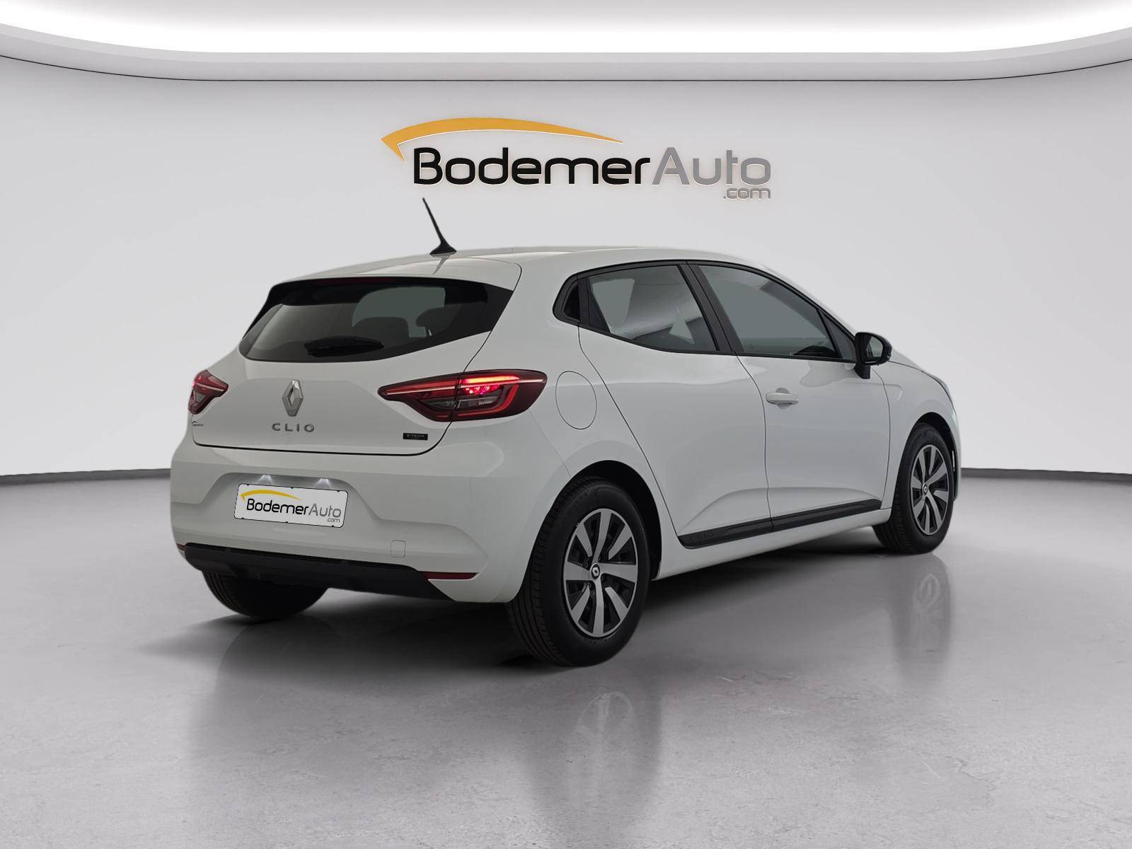 Vente en ligne Renault Clio 5 Clio E-Tech full hybrid 145 au prix de 17 350 €