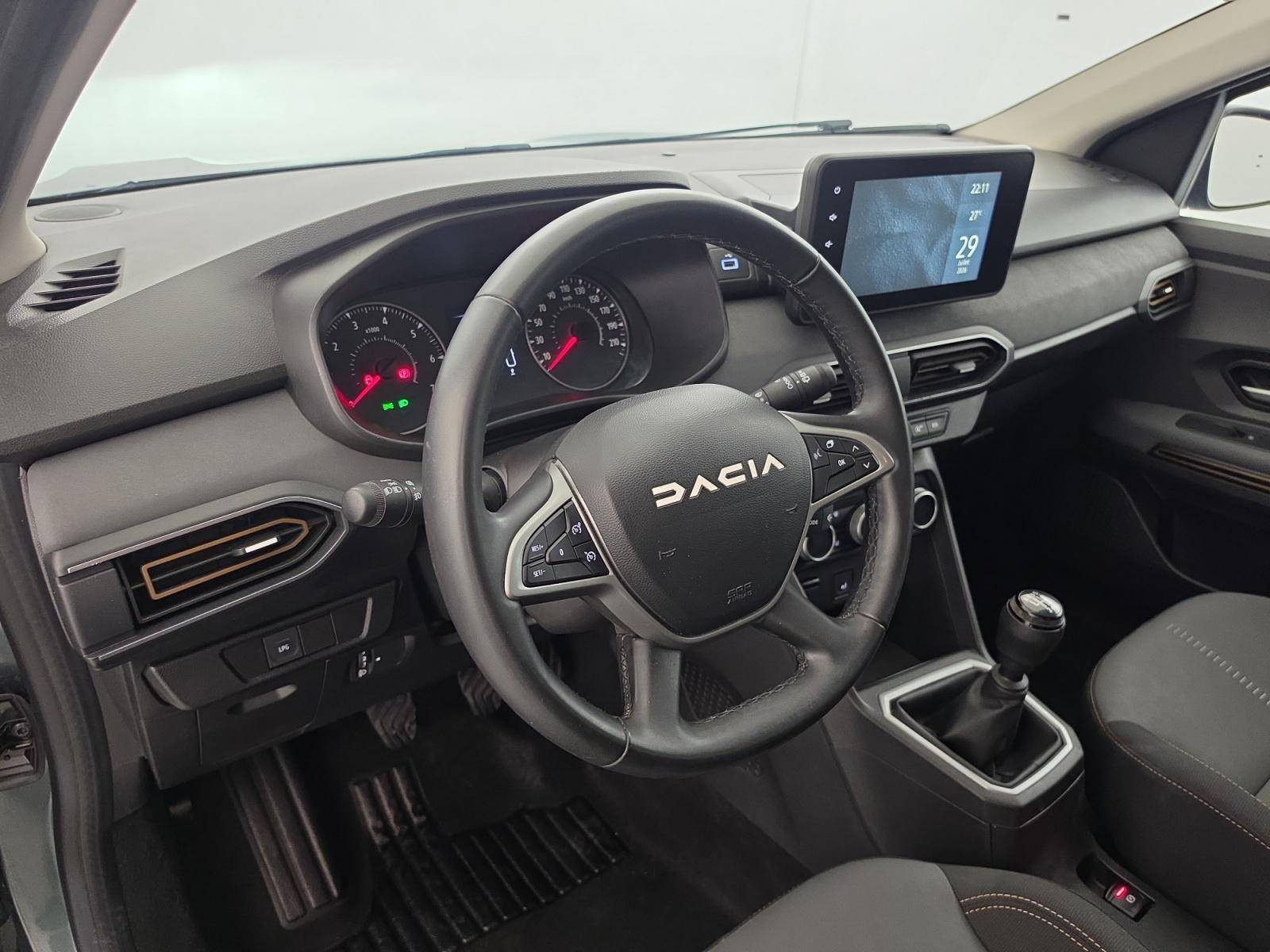 Vente en ligne Dacia Jogger  ECO-G 100 7 places au prix de 17 990 €