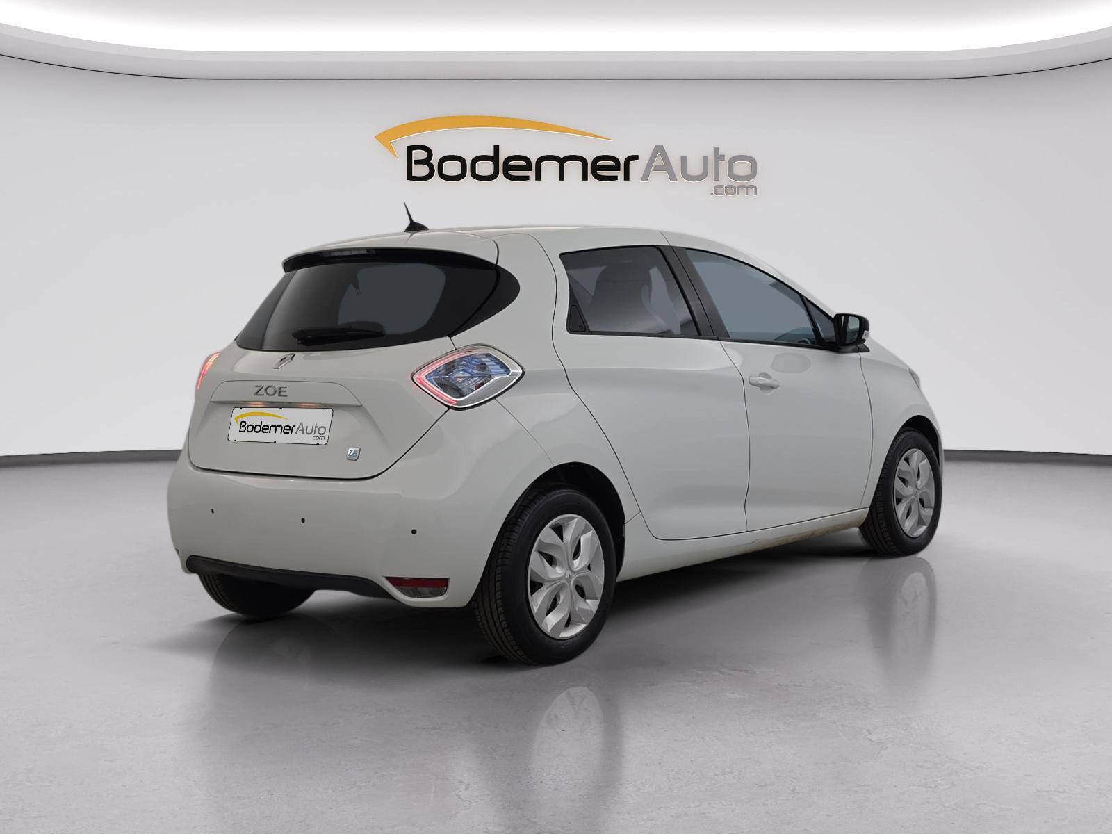 Vente en ligne Renault Zoé  achat intégral au prix de 7 890 €
