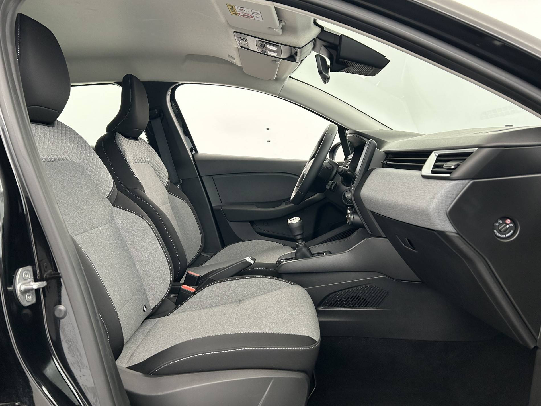 Vente en ligne Renault Clio 5 Clio Blue dCi 100 ch GSR2 au prix de 19 290 €