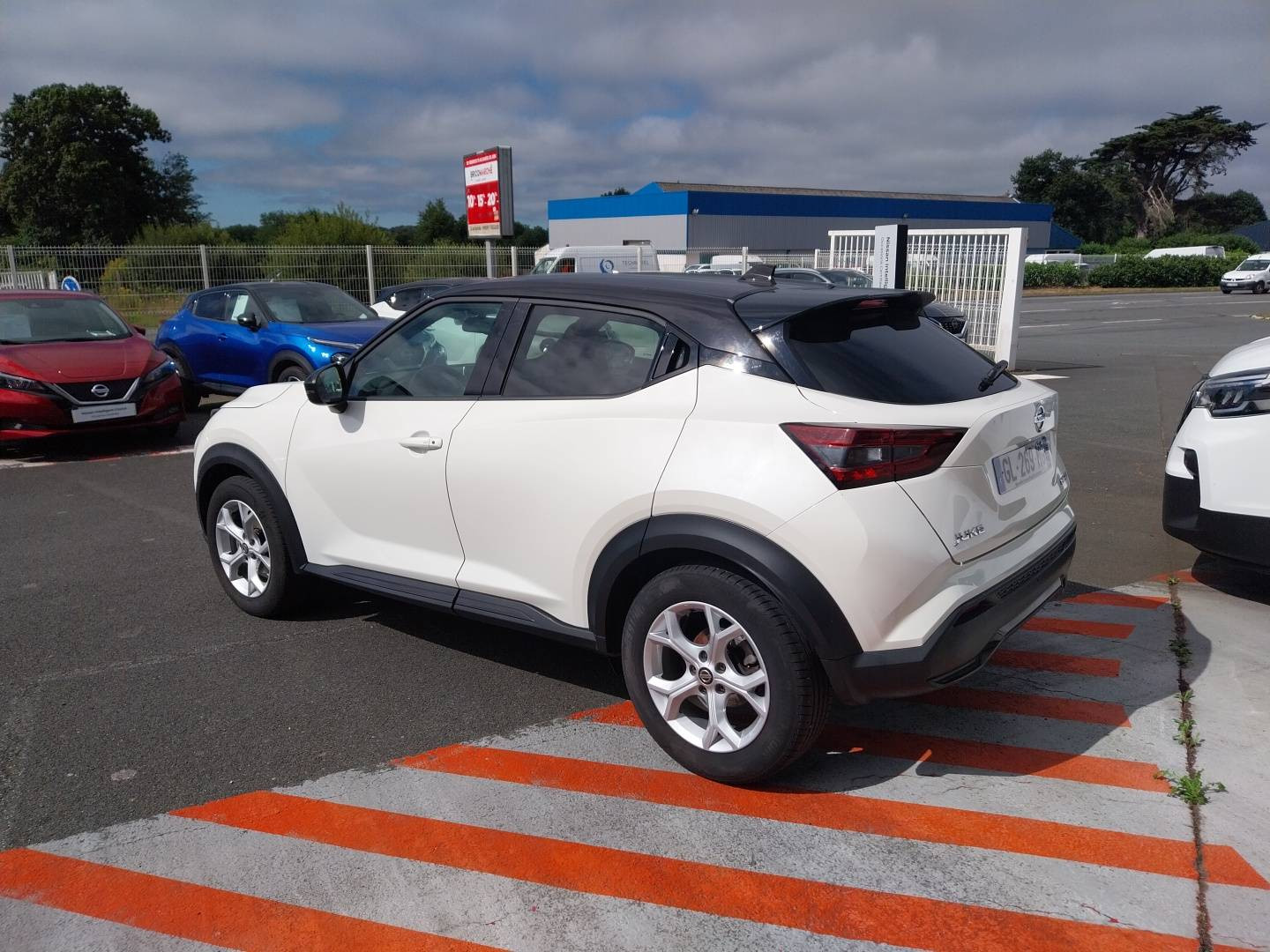 Vente en ligne Nissan Juke Juke DIG-T 114 au prix de 16 990 €