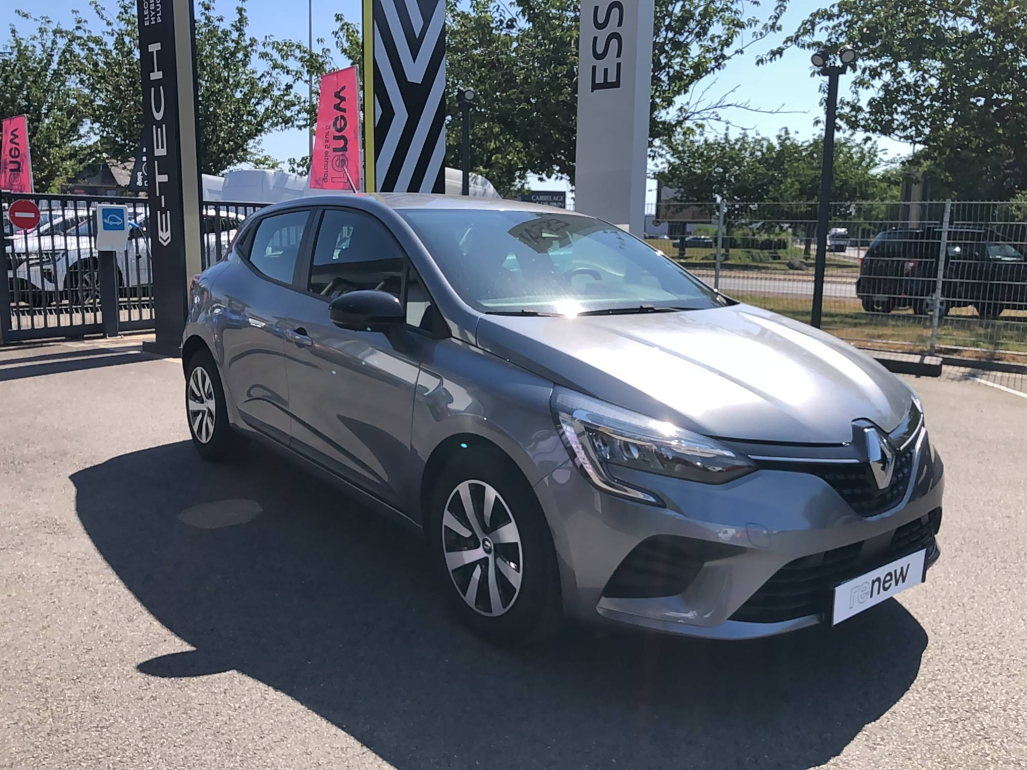 Vente en ligne Renault Clio 5 Clio TCe 90 au prix de 14 990 €