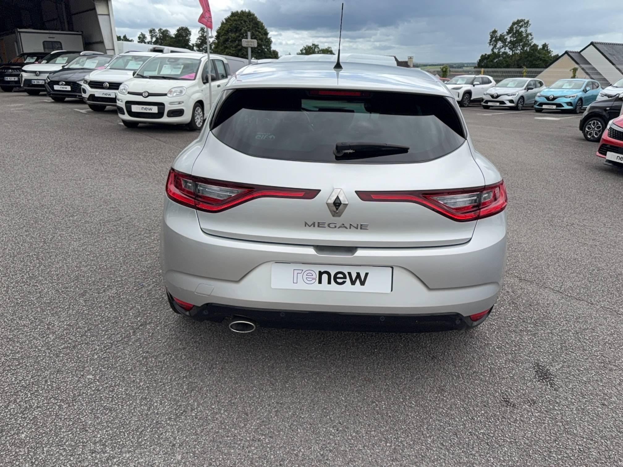 Vente en ligne Renault Megane 4 Mégane IV Berline Blue dCi 115 EDC au prix de 14 490 €