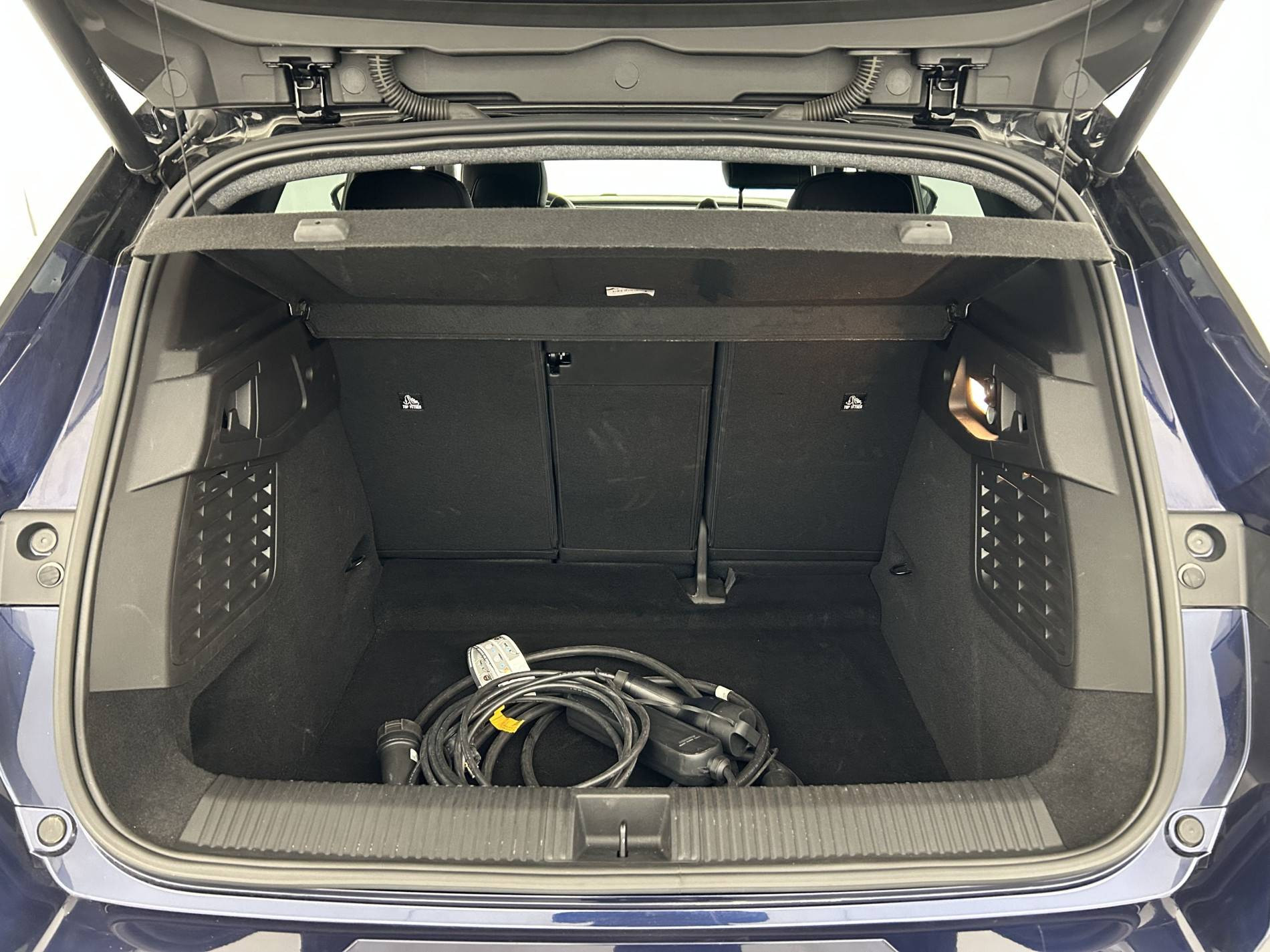 Vente en ligne Renault Scenic E-Tech Scenic E-Tech électrique 220 ch grande autonomie au prix de 36 991 €