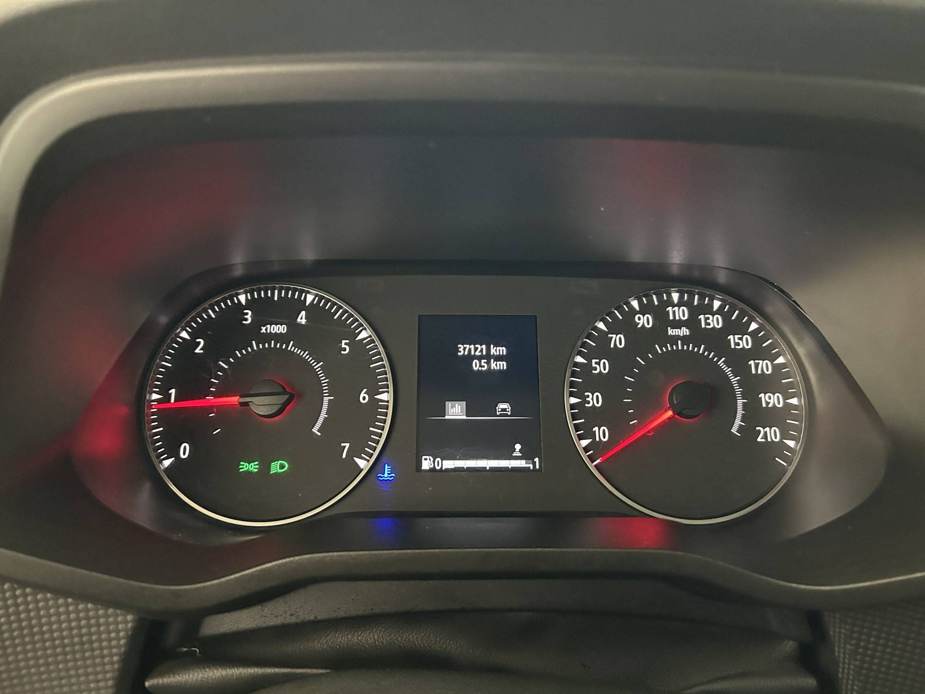 Vente en ligne Renault Trafic 3 Fourgon TRAFIC FGN L1H1 3000 KG BLUE DCI 130 au prix de 22 590 €