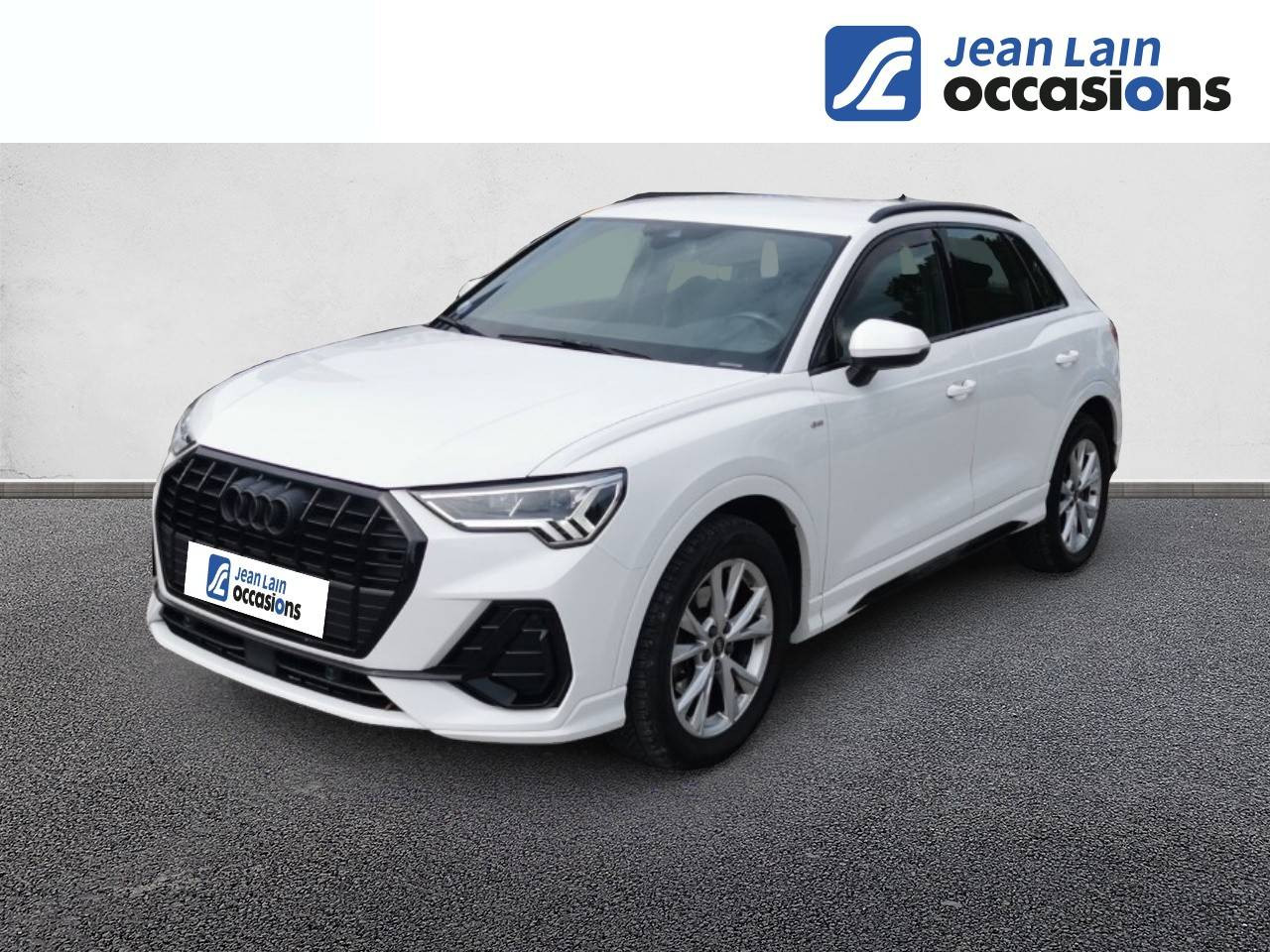 Vente en ligne AUDI Q3 Q3 35 TFSI 150 ch S tronic 7 S line de 2020 au prix de 28 990 €